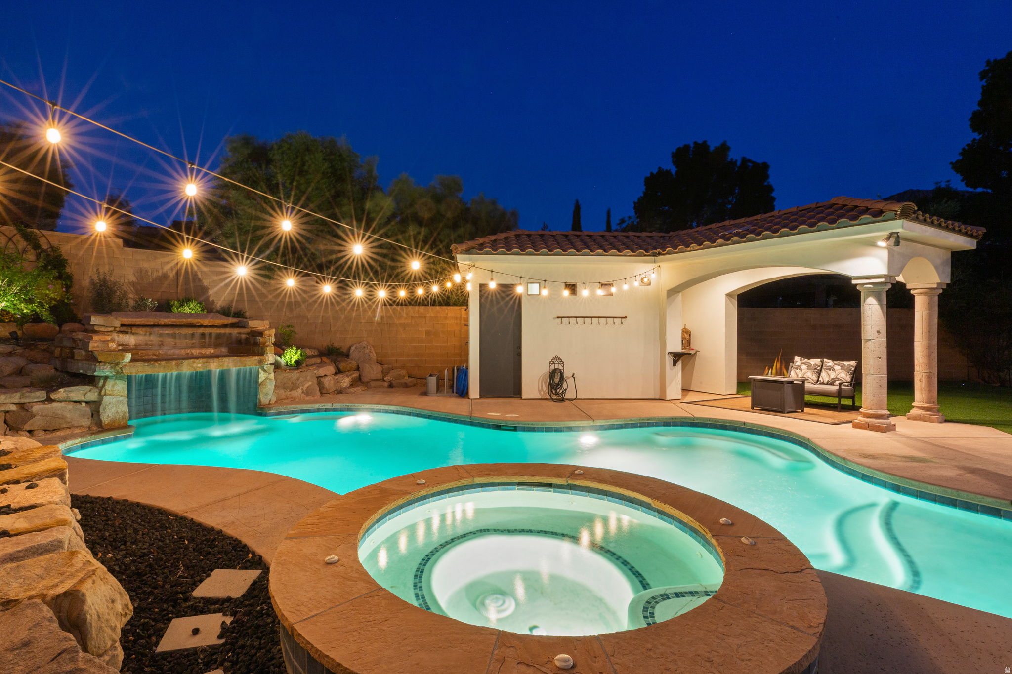 main property photo 90