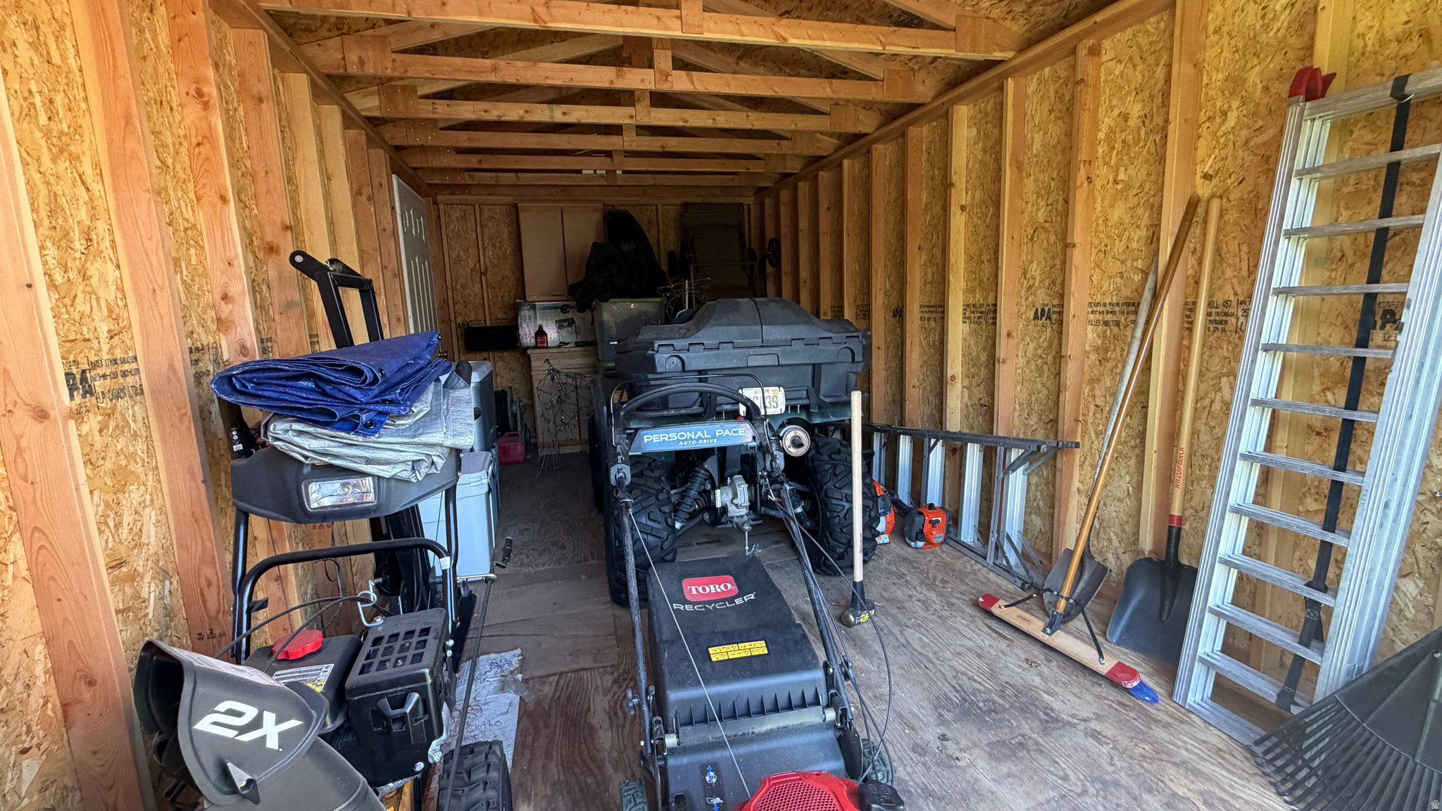main property photo 19