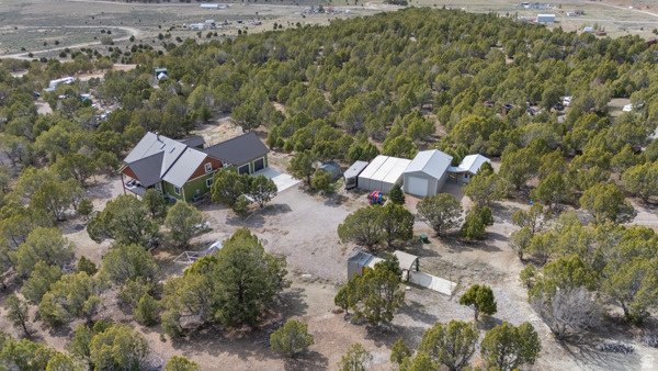 main property photo 79
