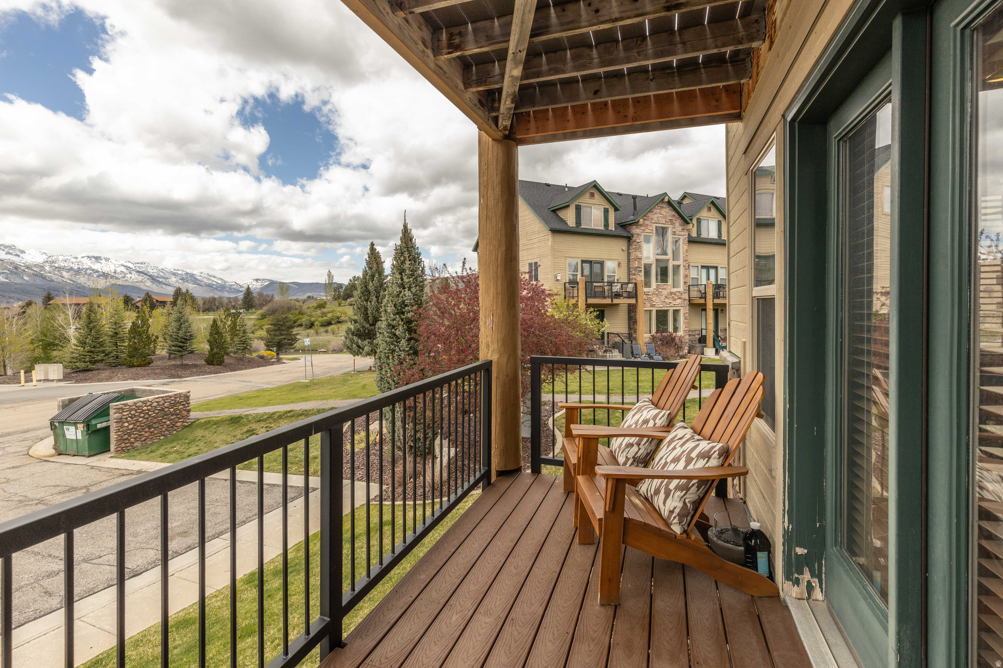main property photo 12