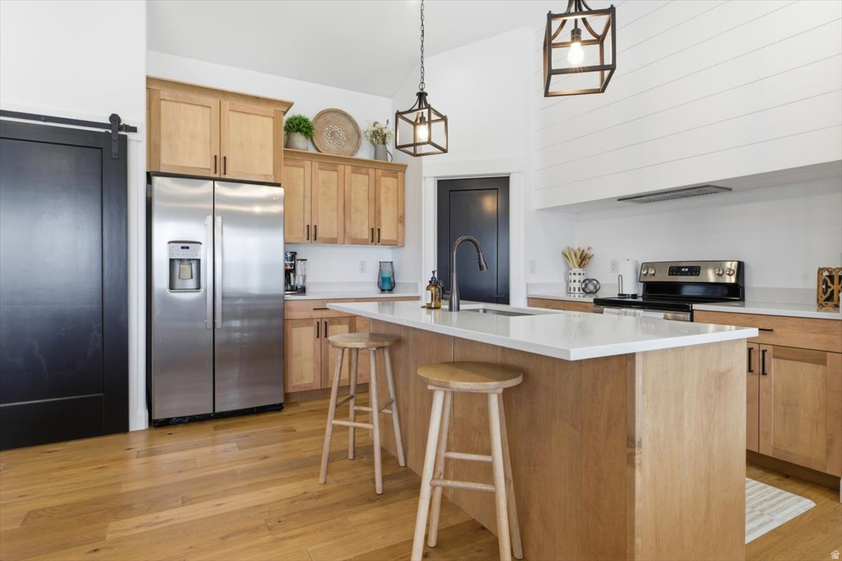 main property photo 8