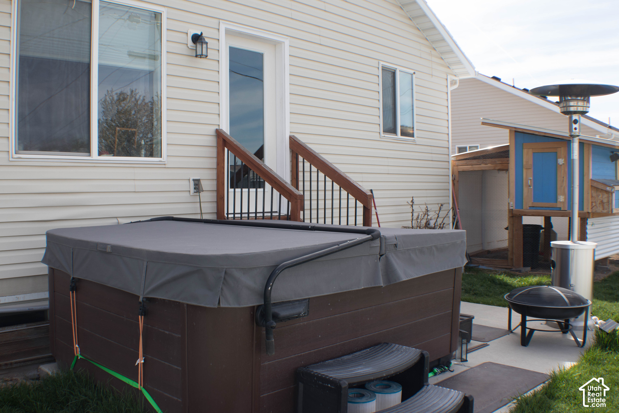 main property photo 22