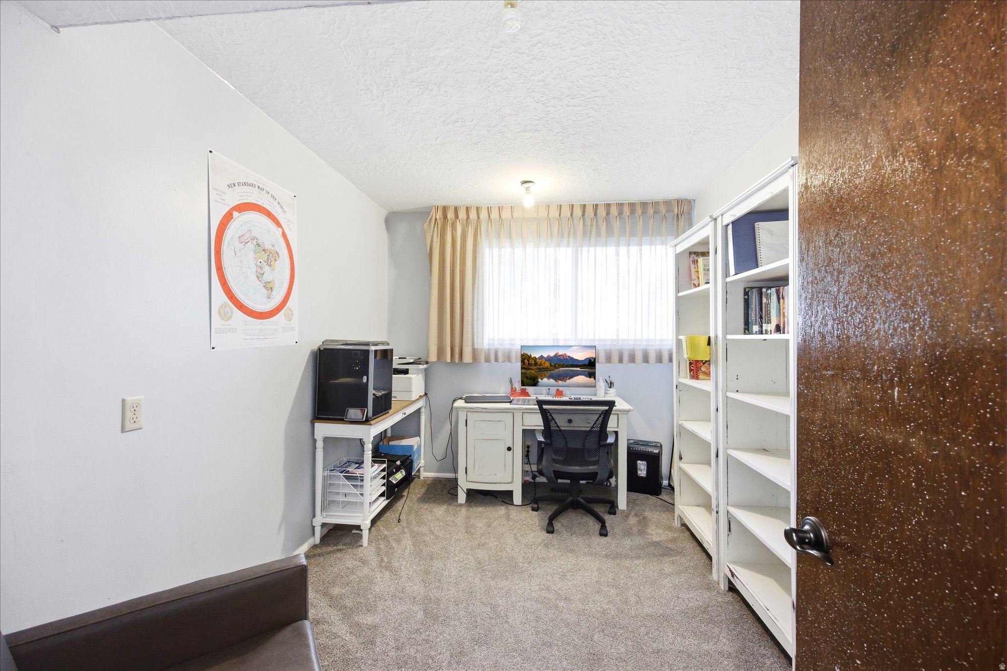 main property photo 18