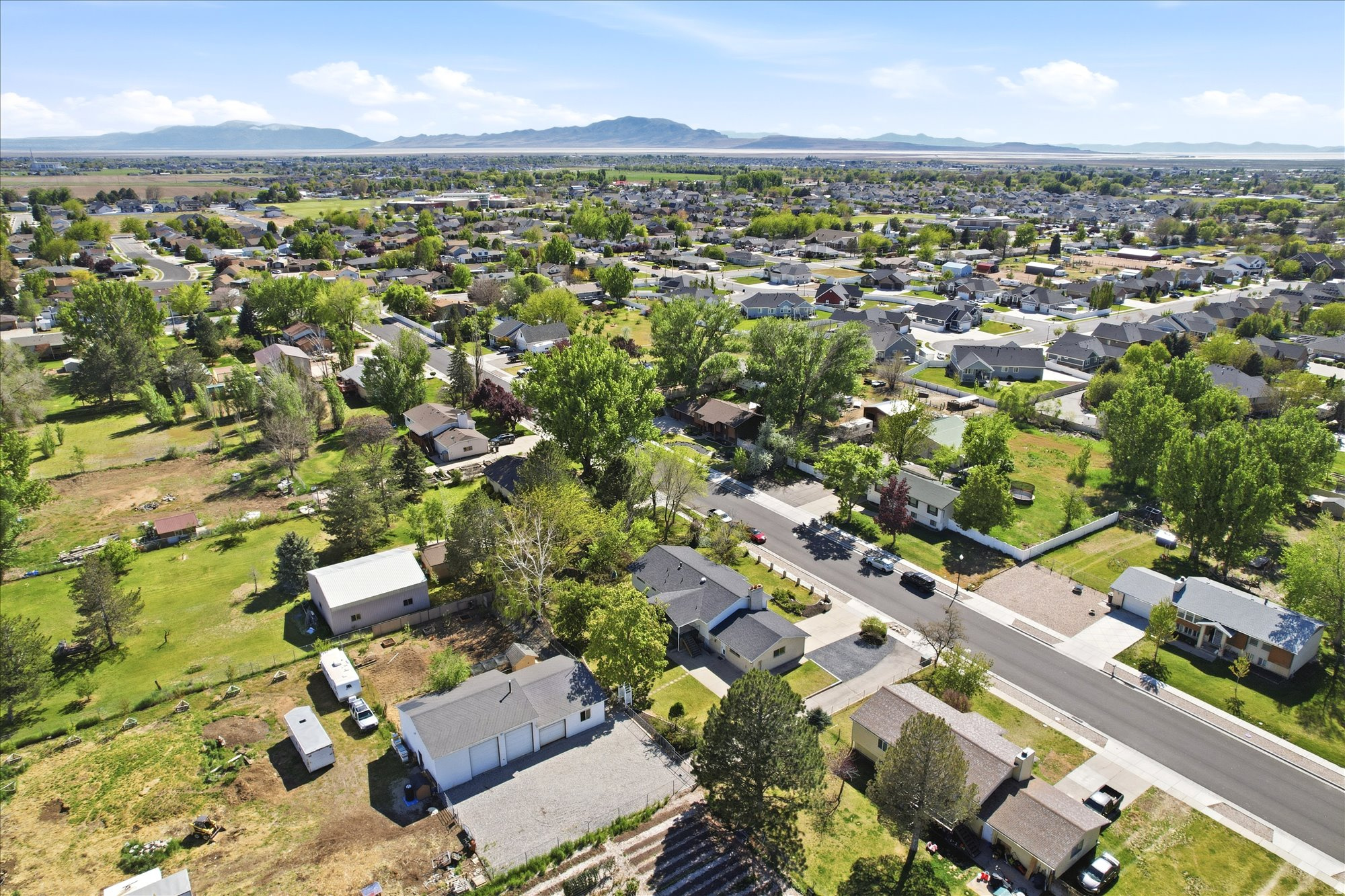 main property photo 40