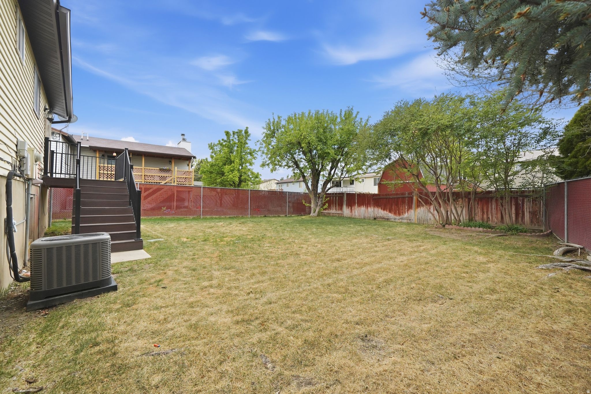 main property photo 19
