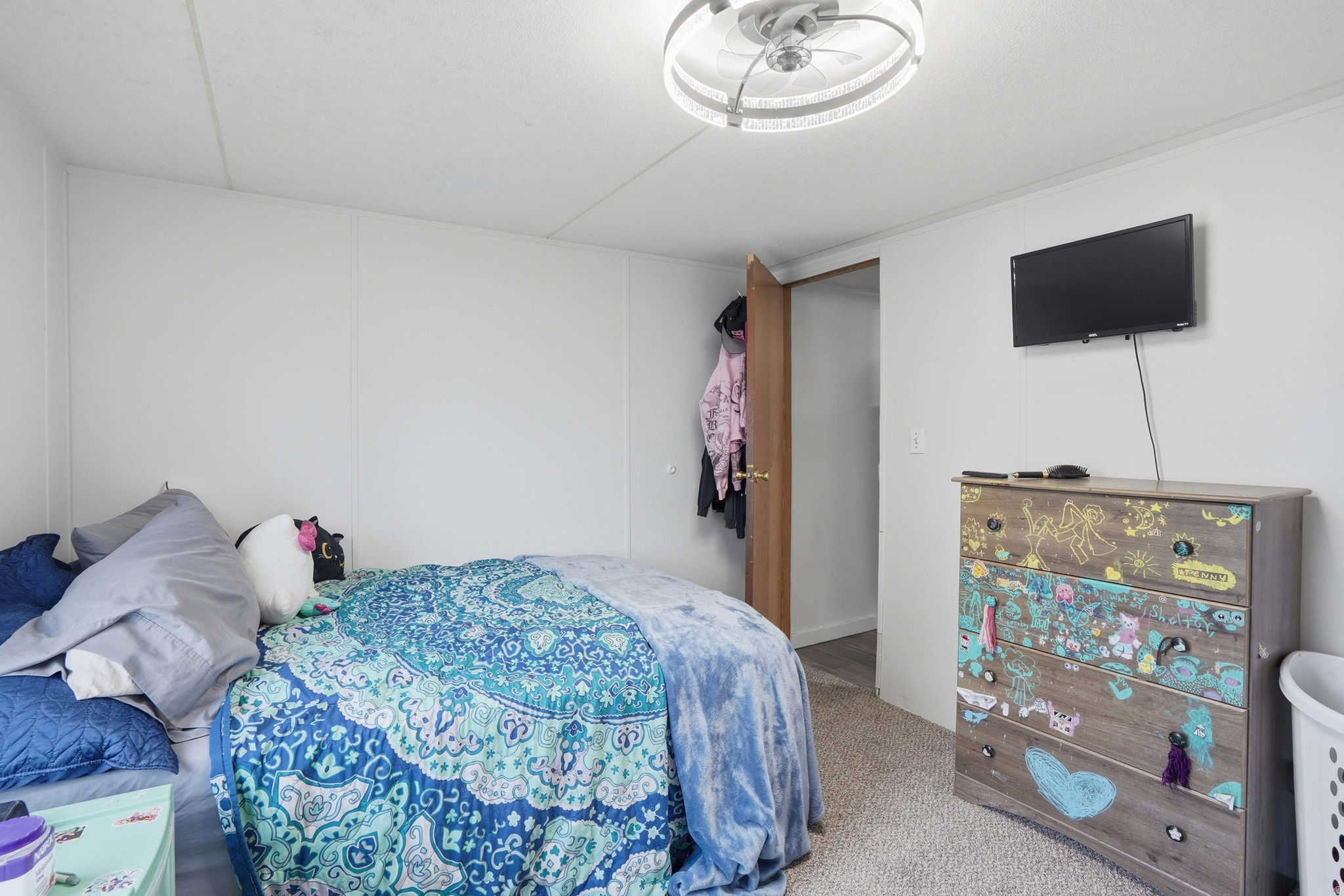 main property photo 19