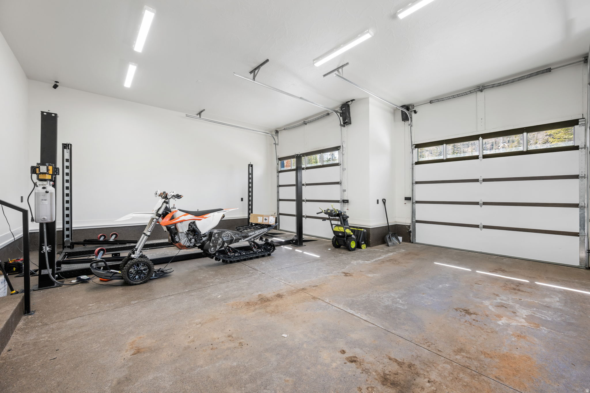 main property photo 68