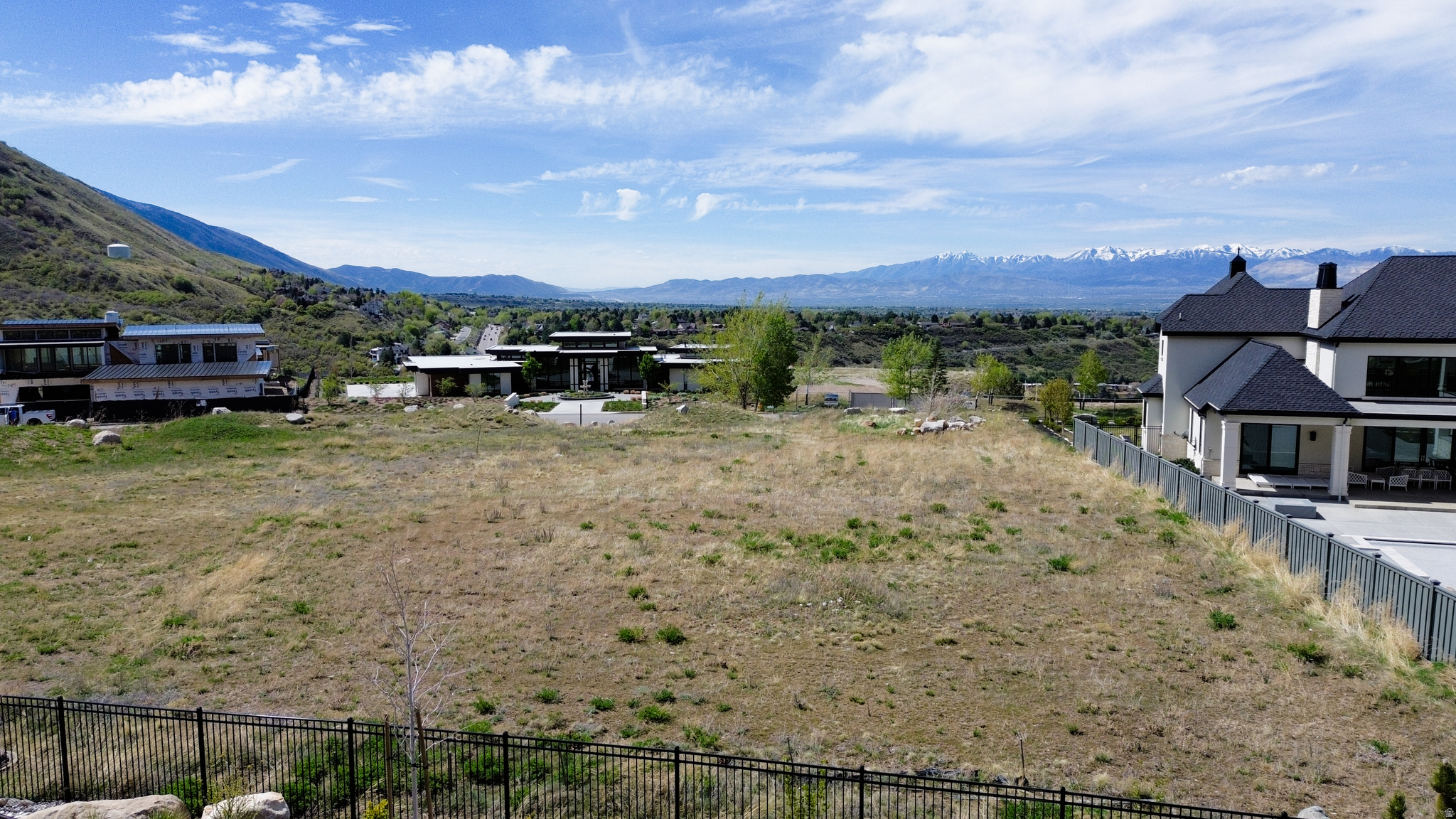 main property photo 21