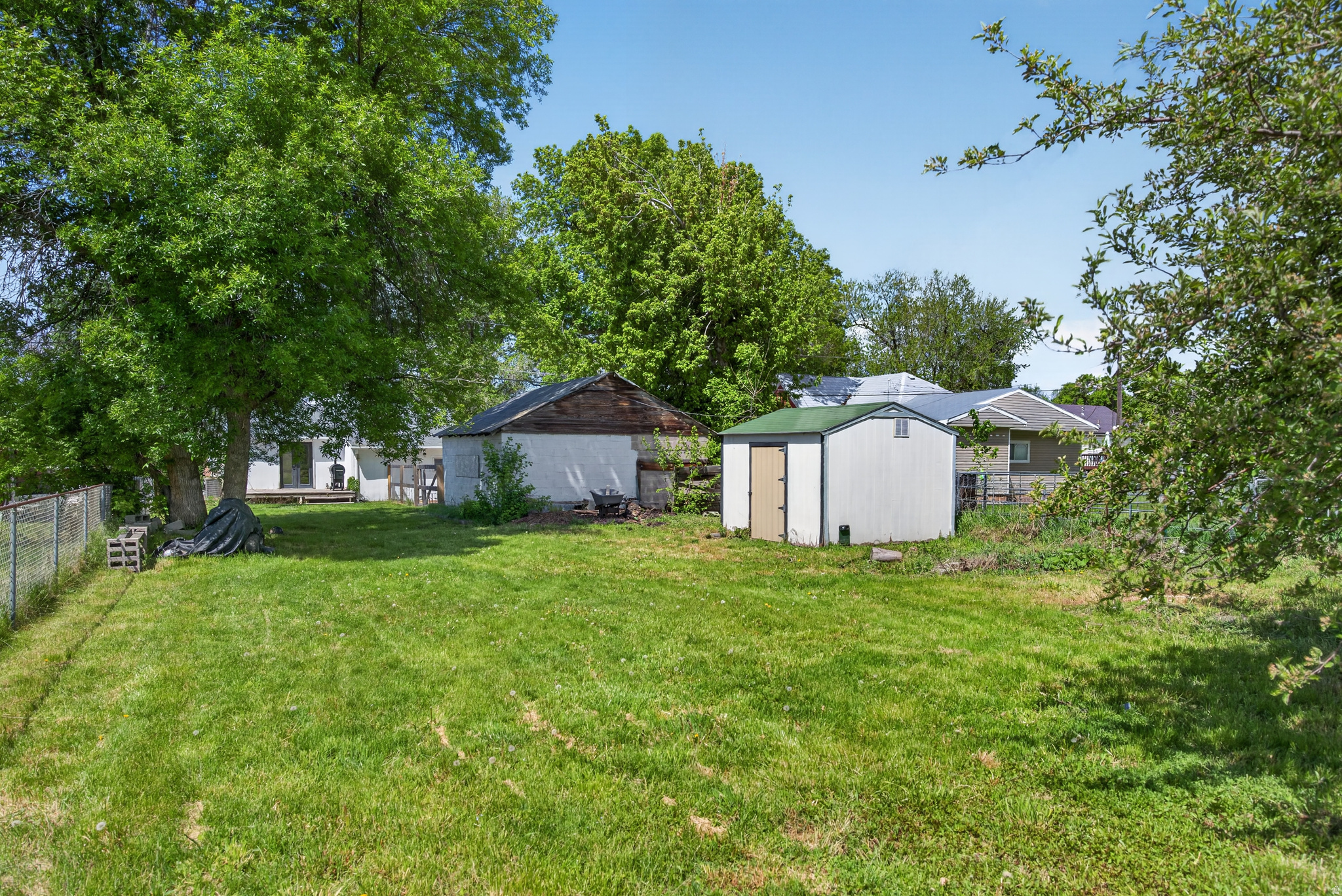 main property photo 24