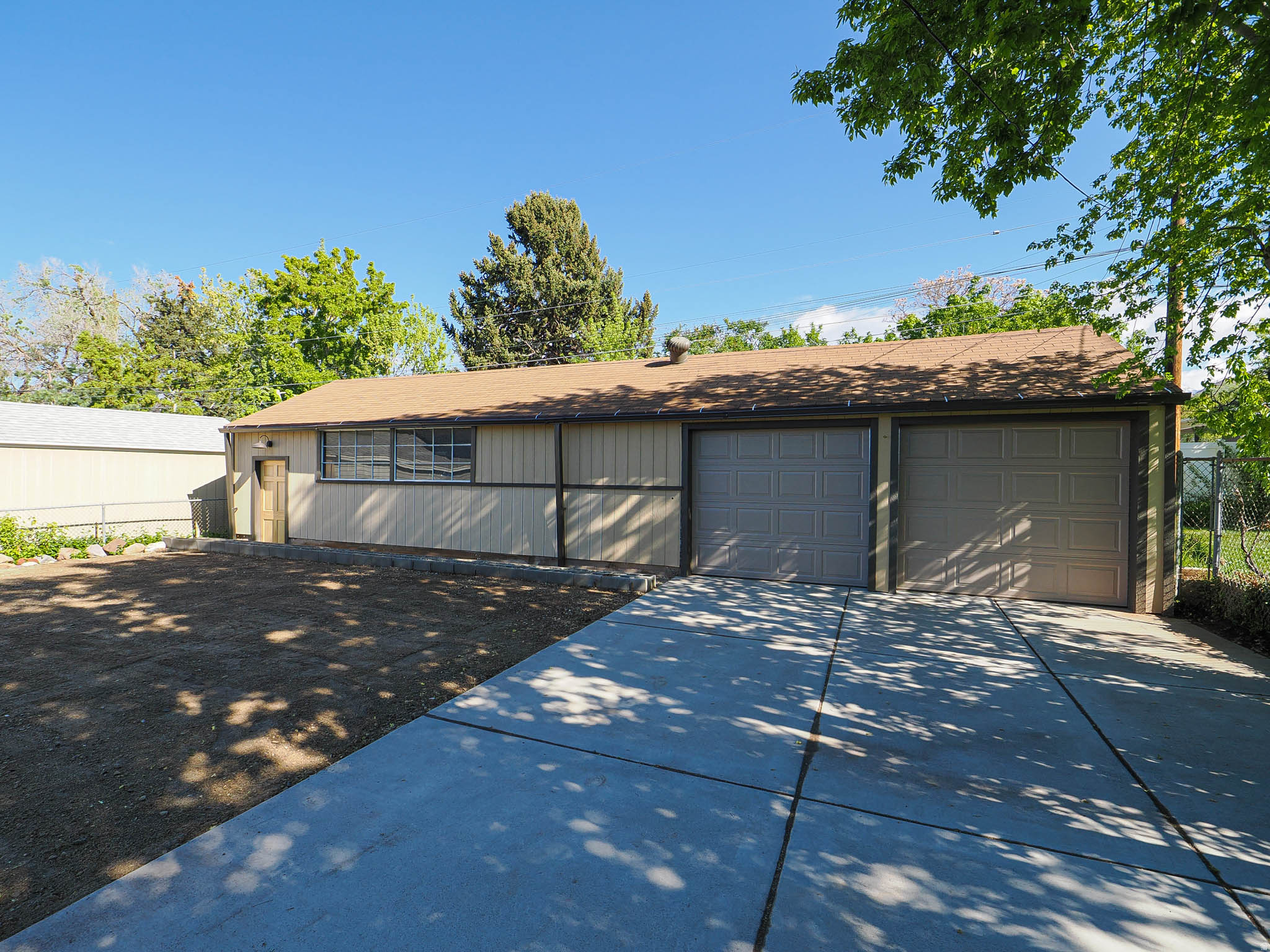 property viewer photo 10