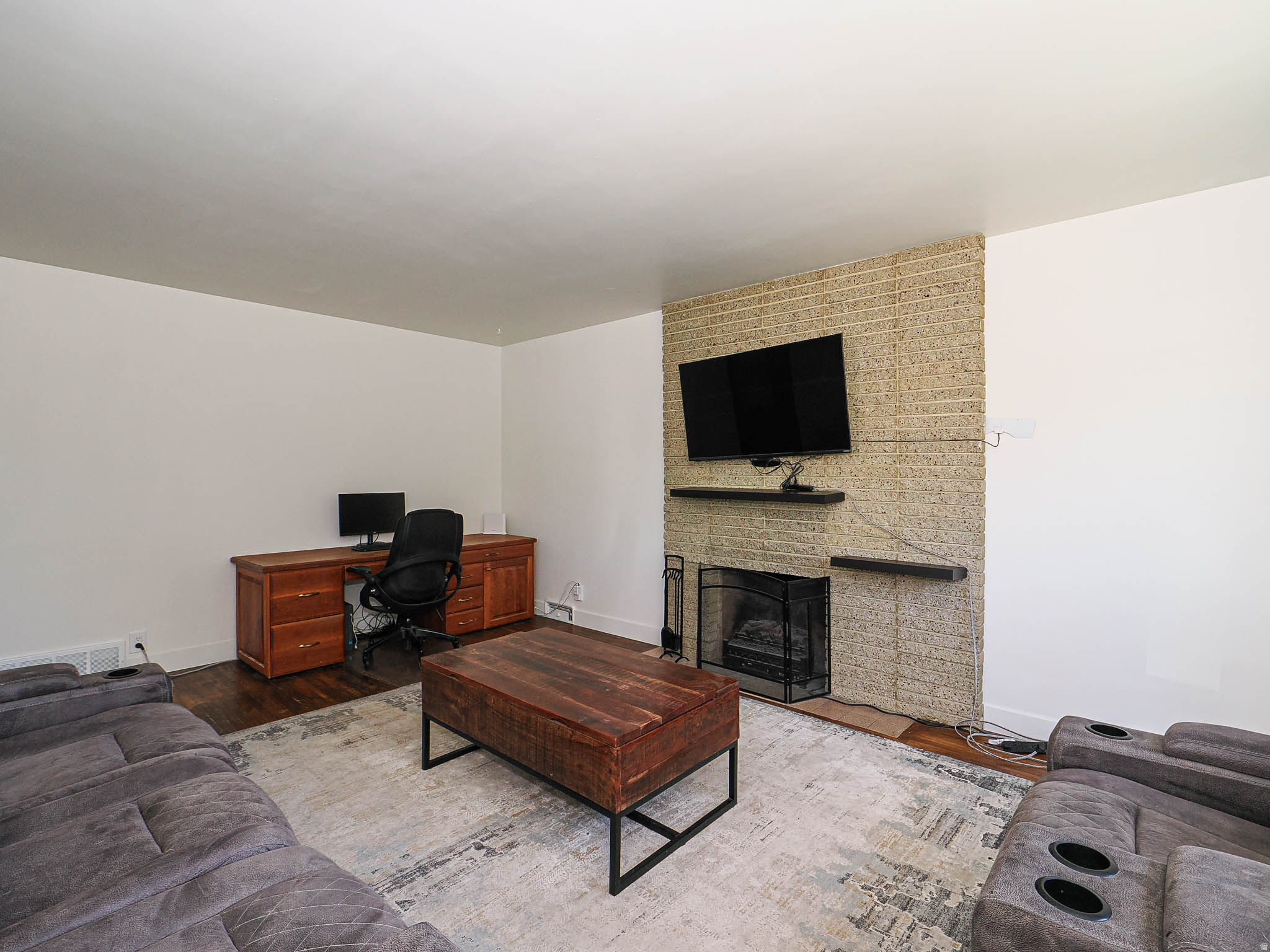 property viewer photo 31