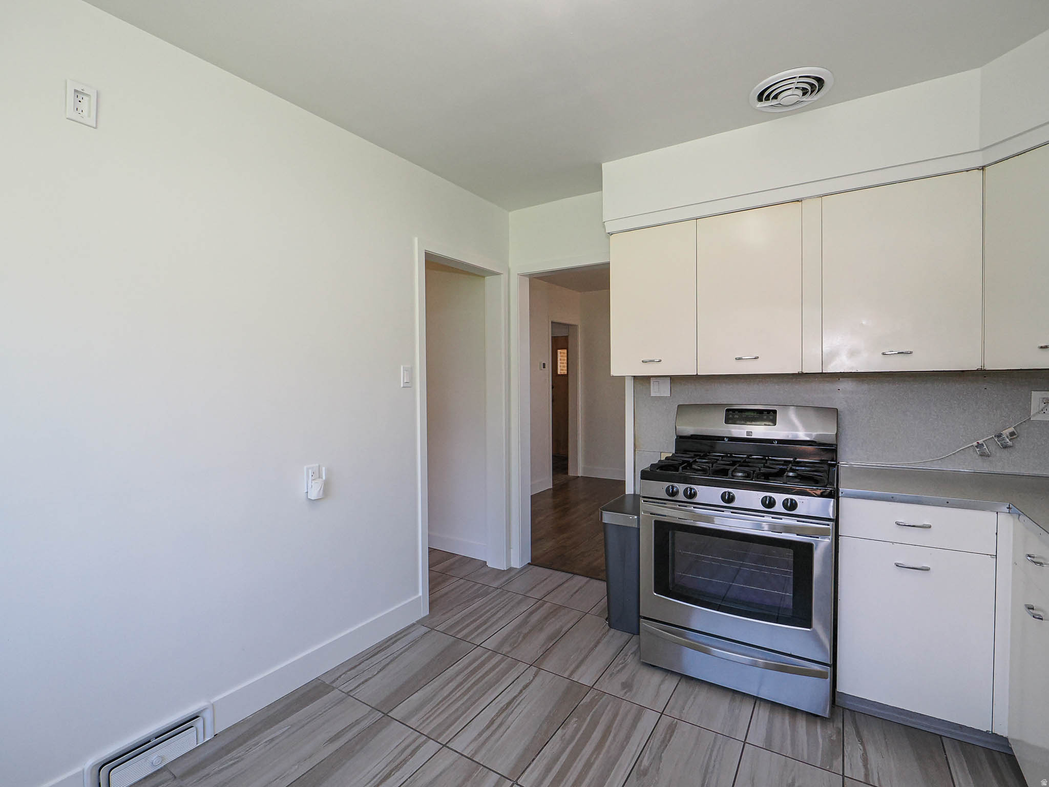 property viewer photo 42