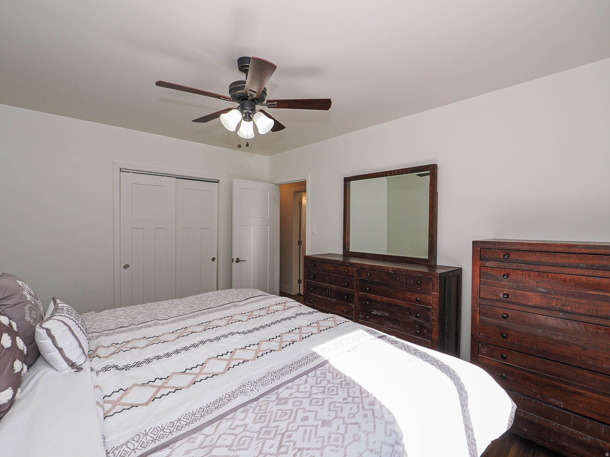 property viewer photo 46