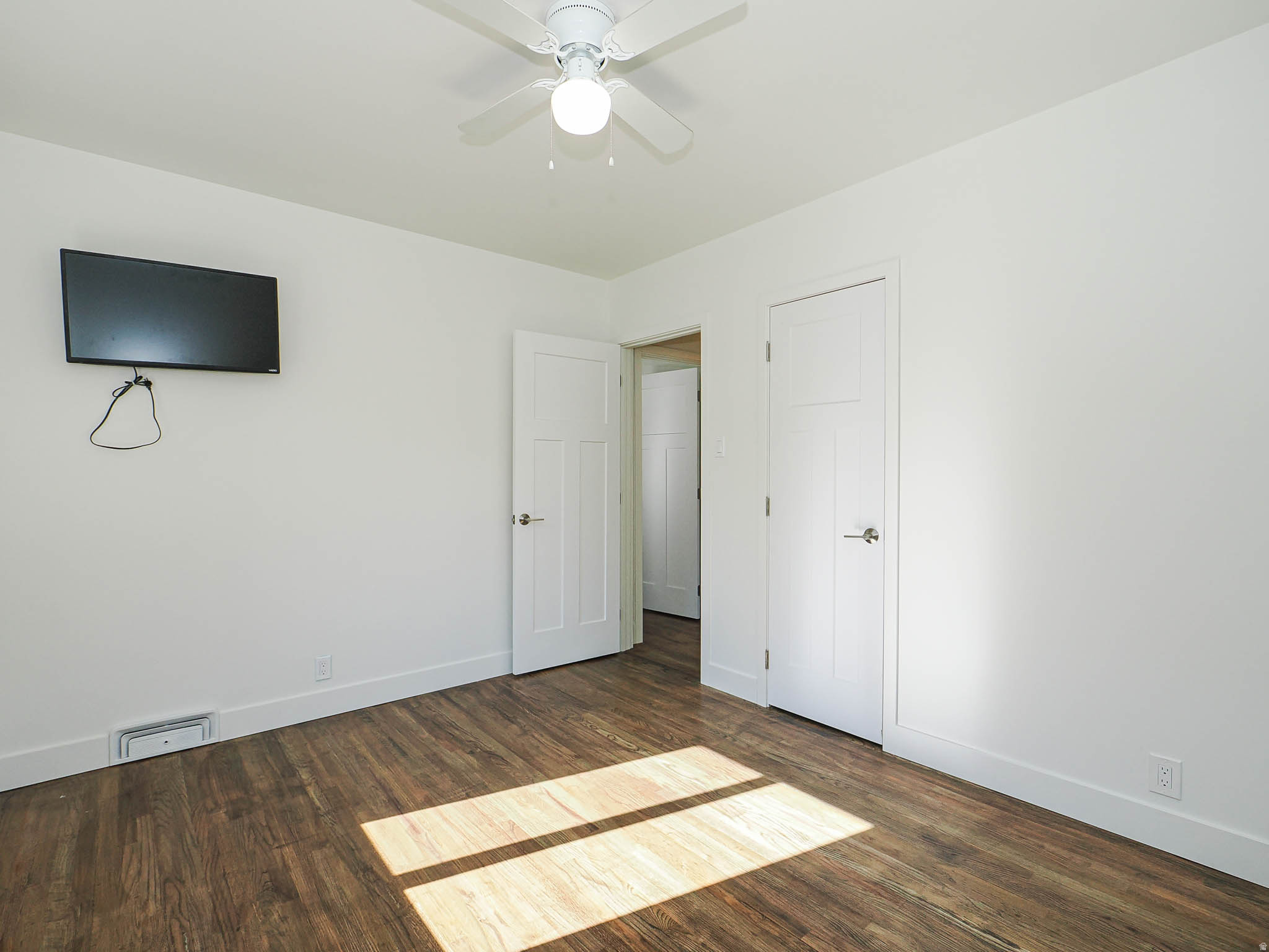 property viewer photo 50