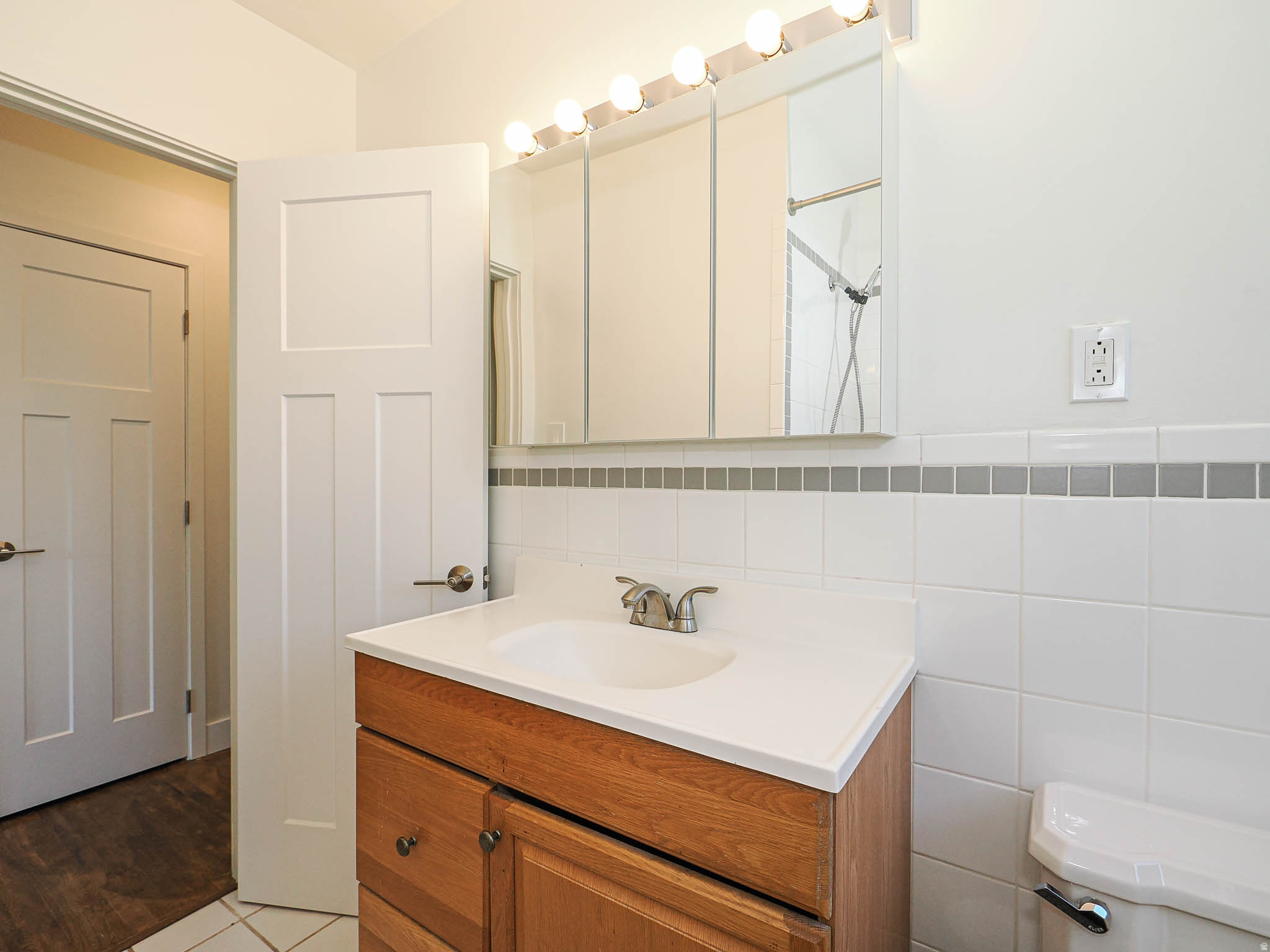 property viewer photo 53