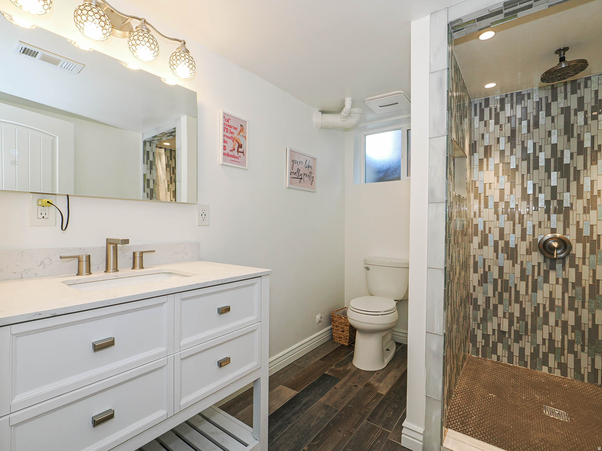 property viewer photo 64
