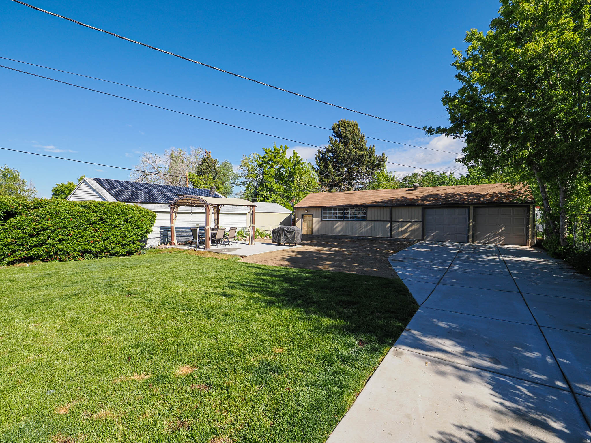 property viewer photo 9