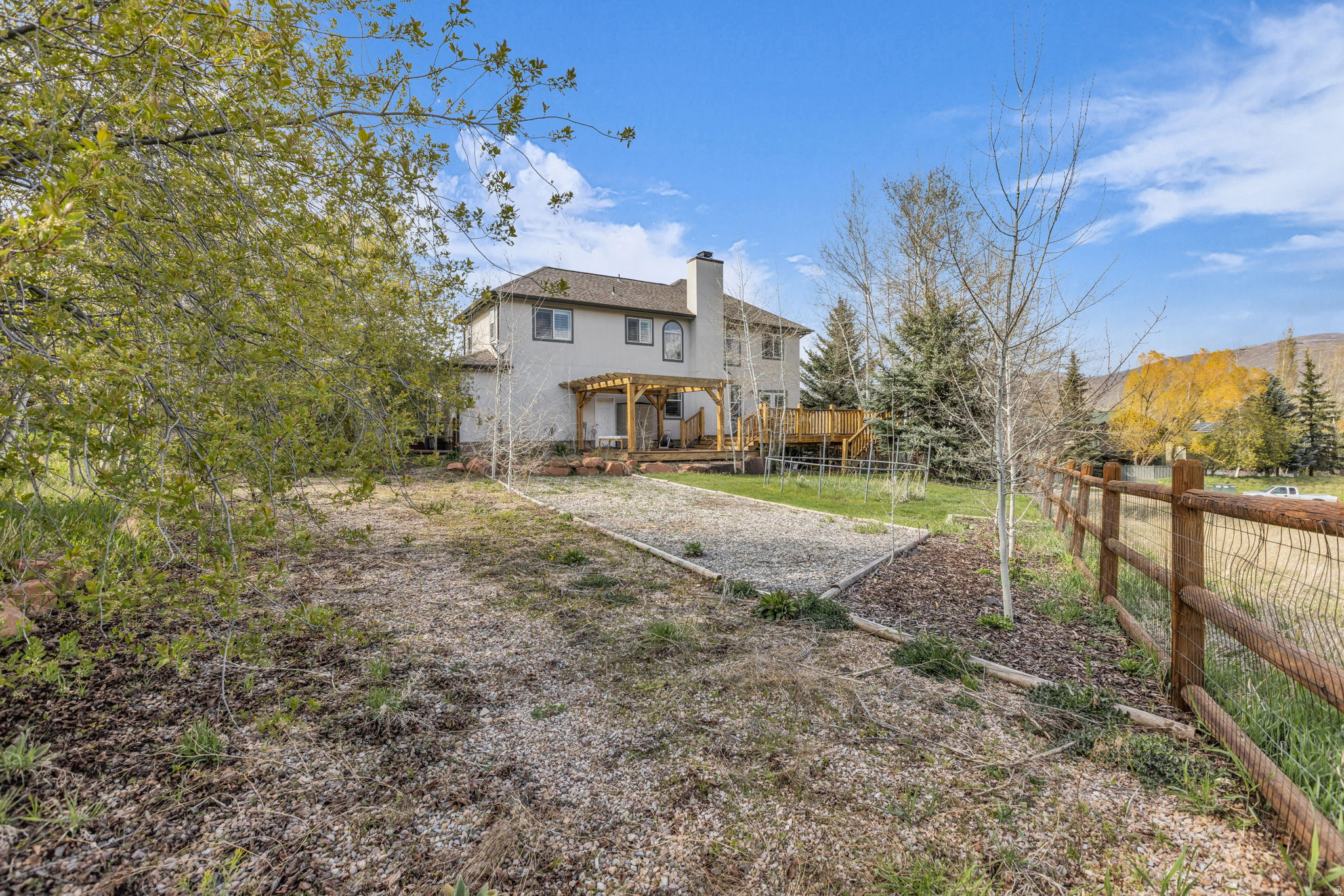 main property photo 23