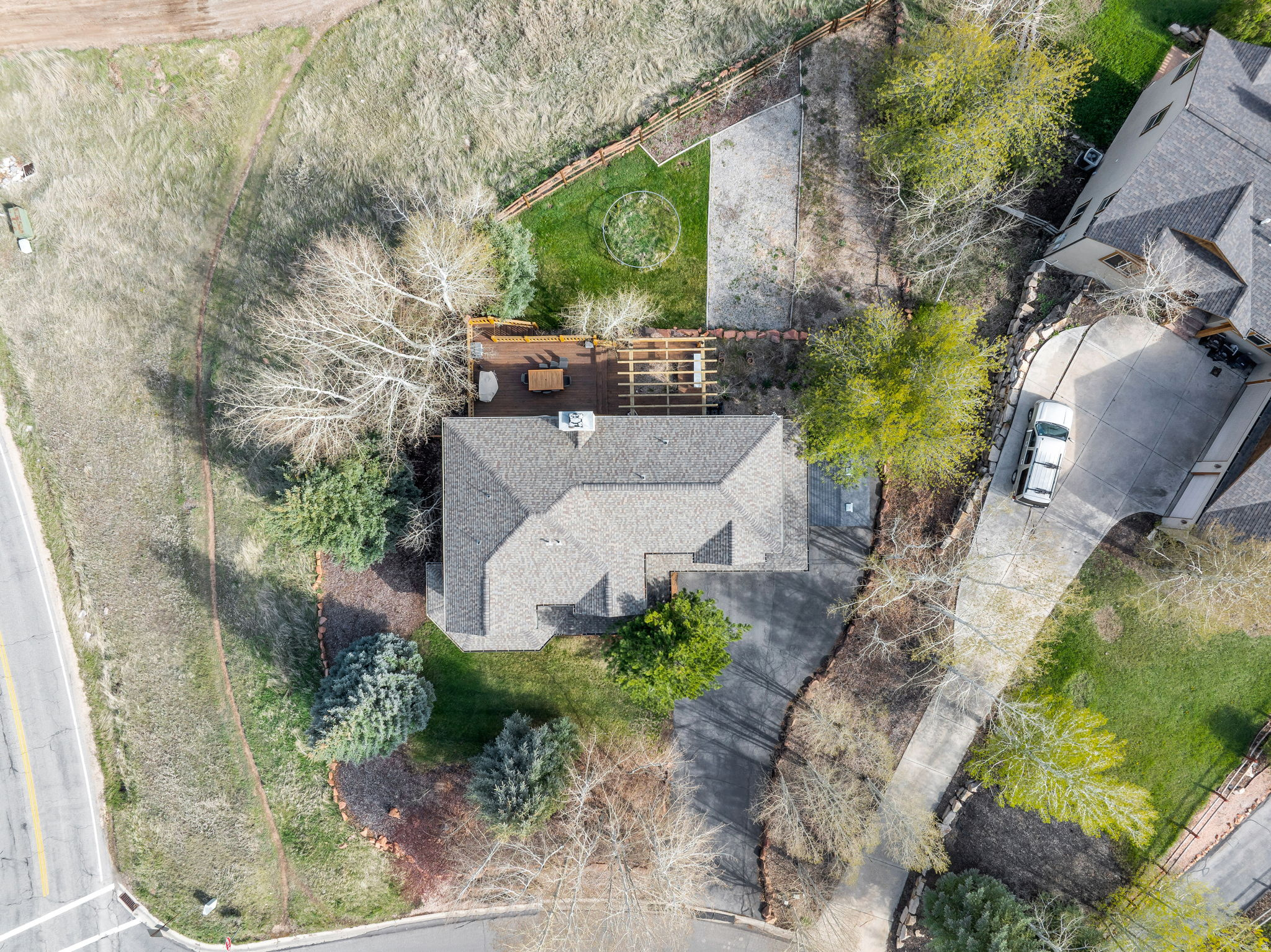main property photo 30