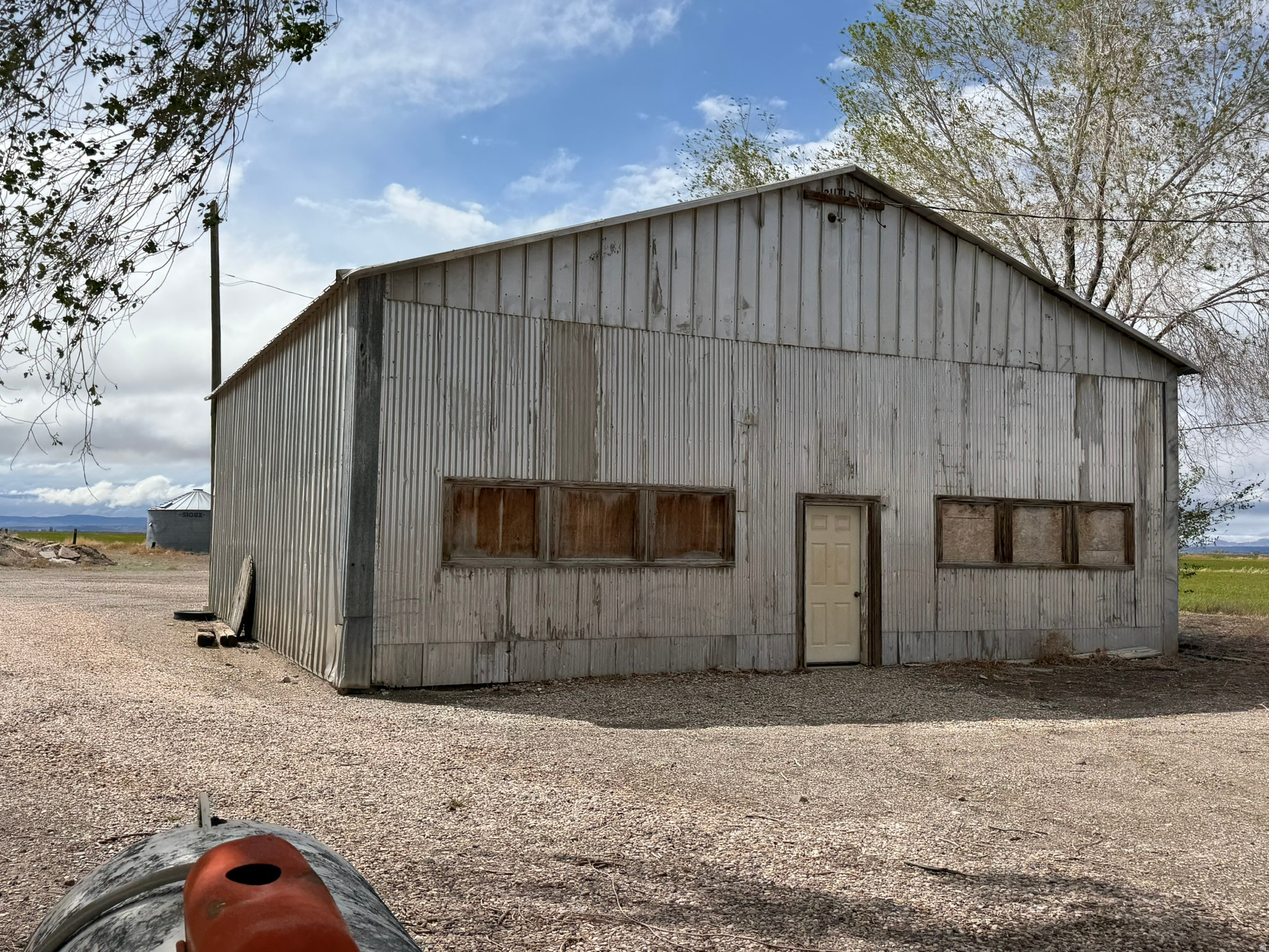 main property photo 39