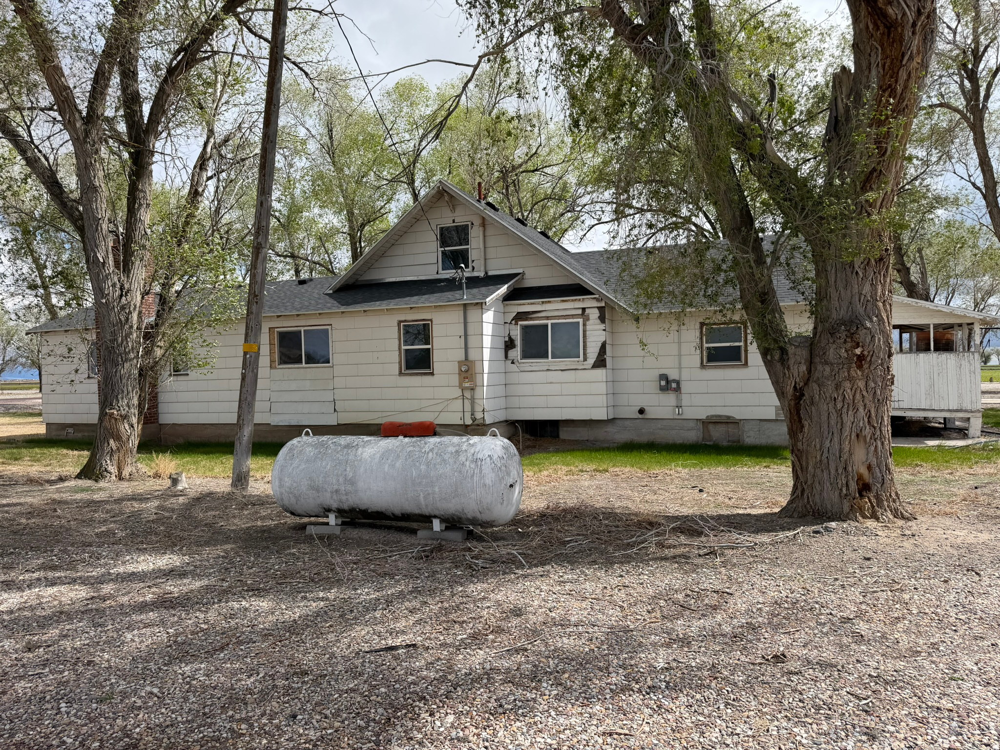 main property photo 41