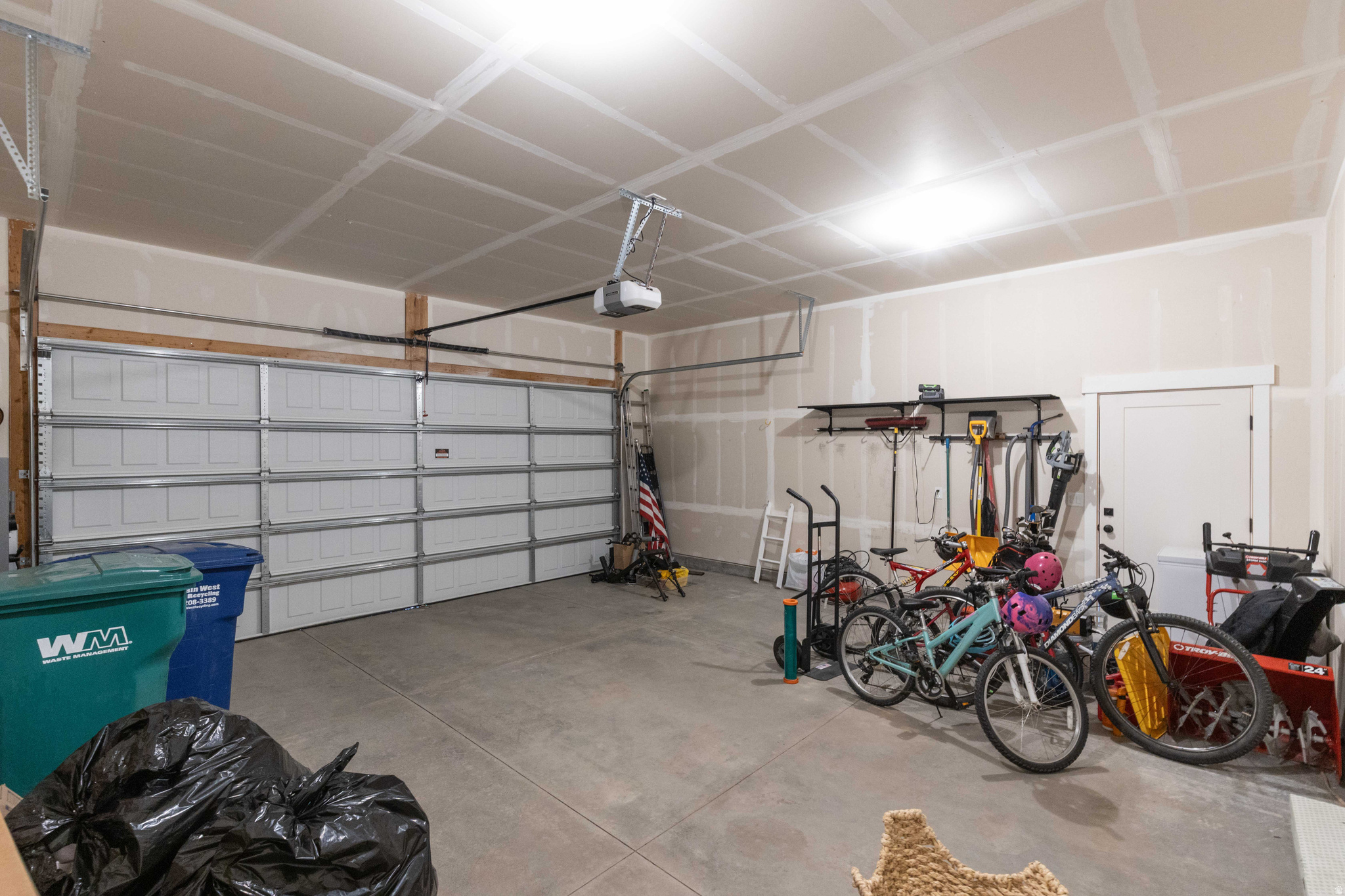main property photo 70