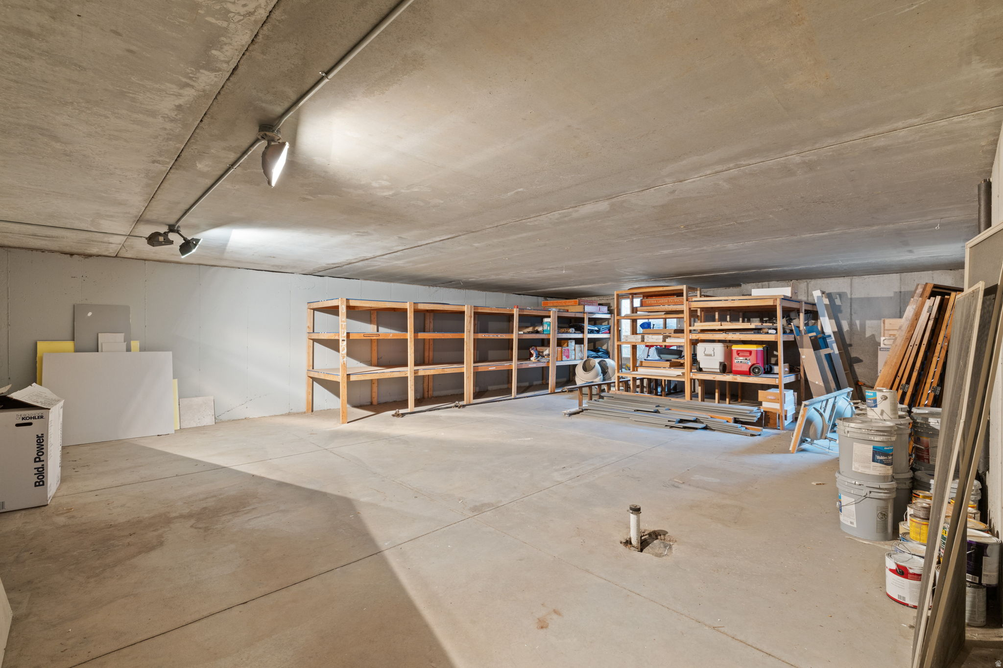 main property photo 51