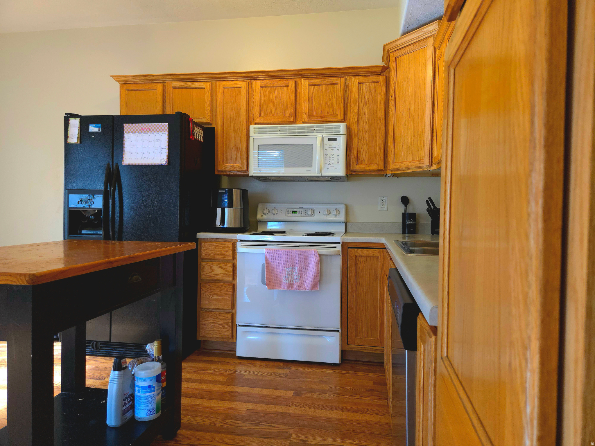 main property photo 3