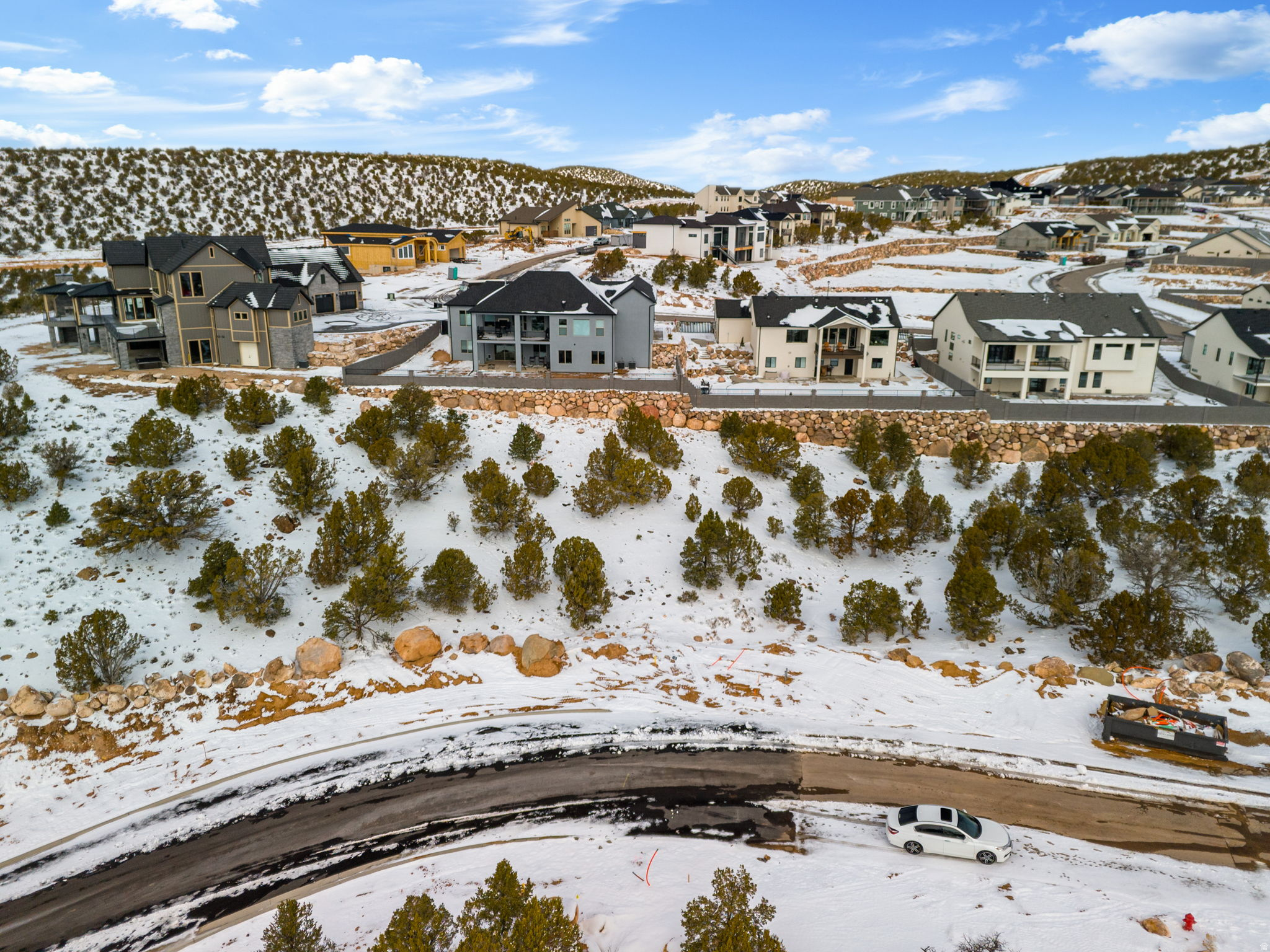 main property photo 0