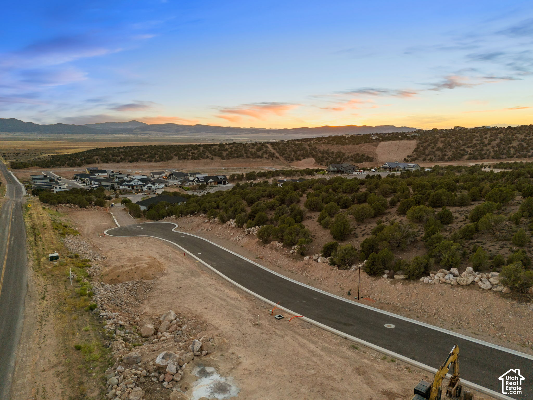 main property photo 14