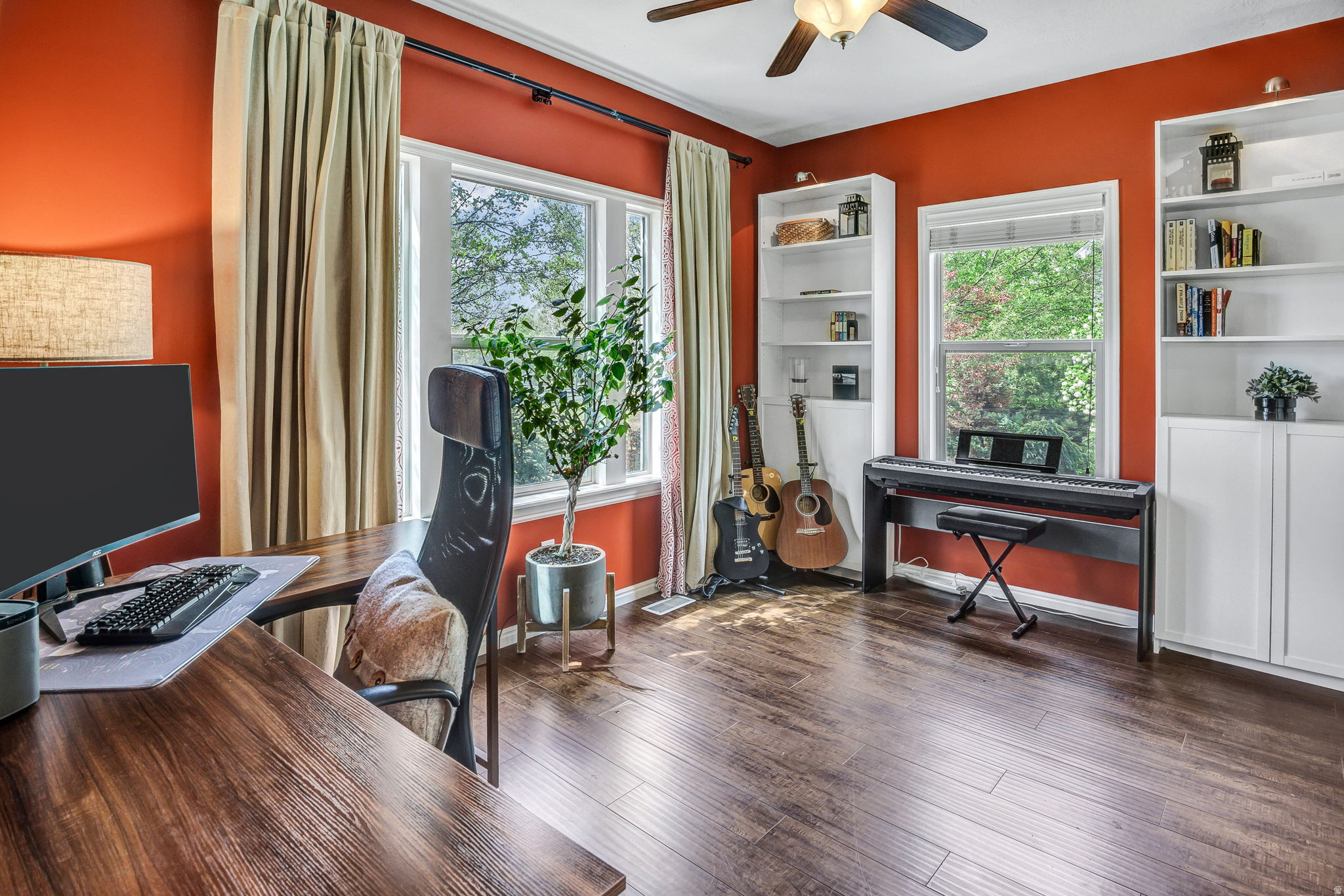 main property photo 6