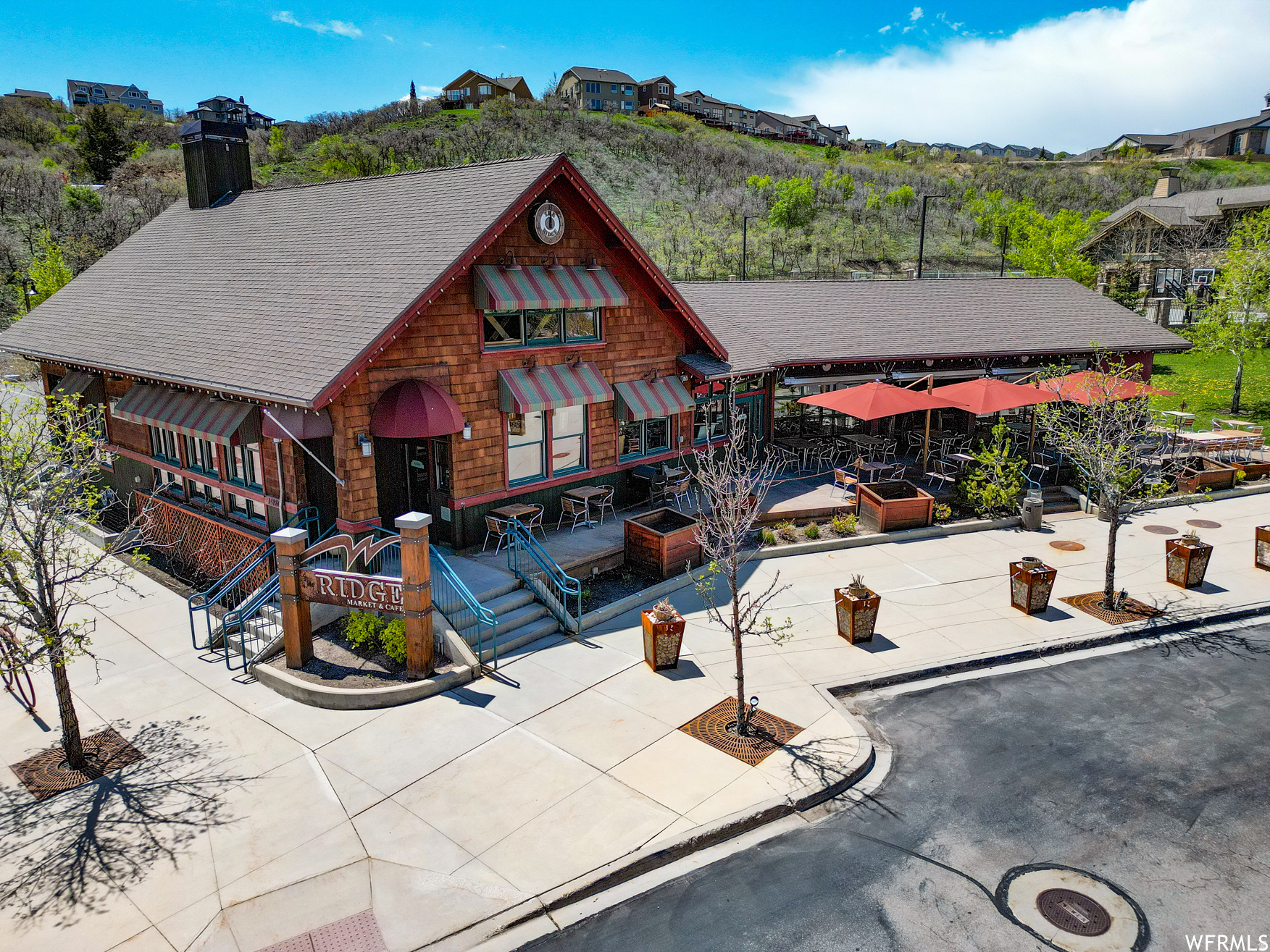 main property photo 46
