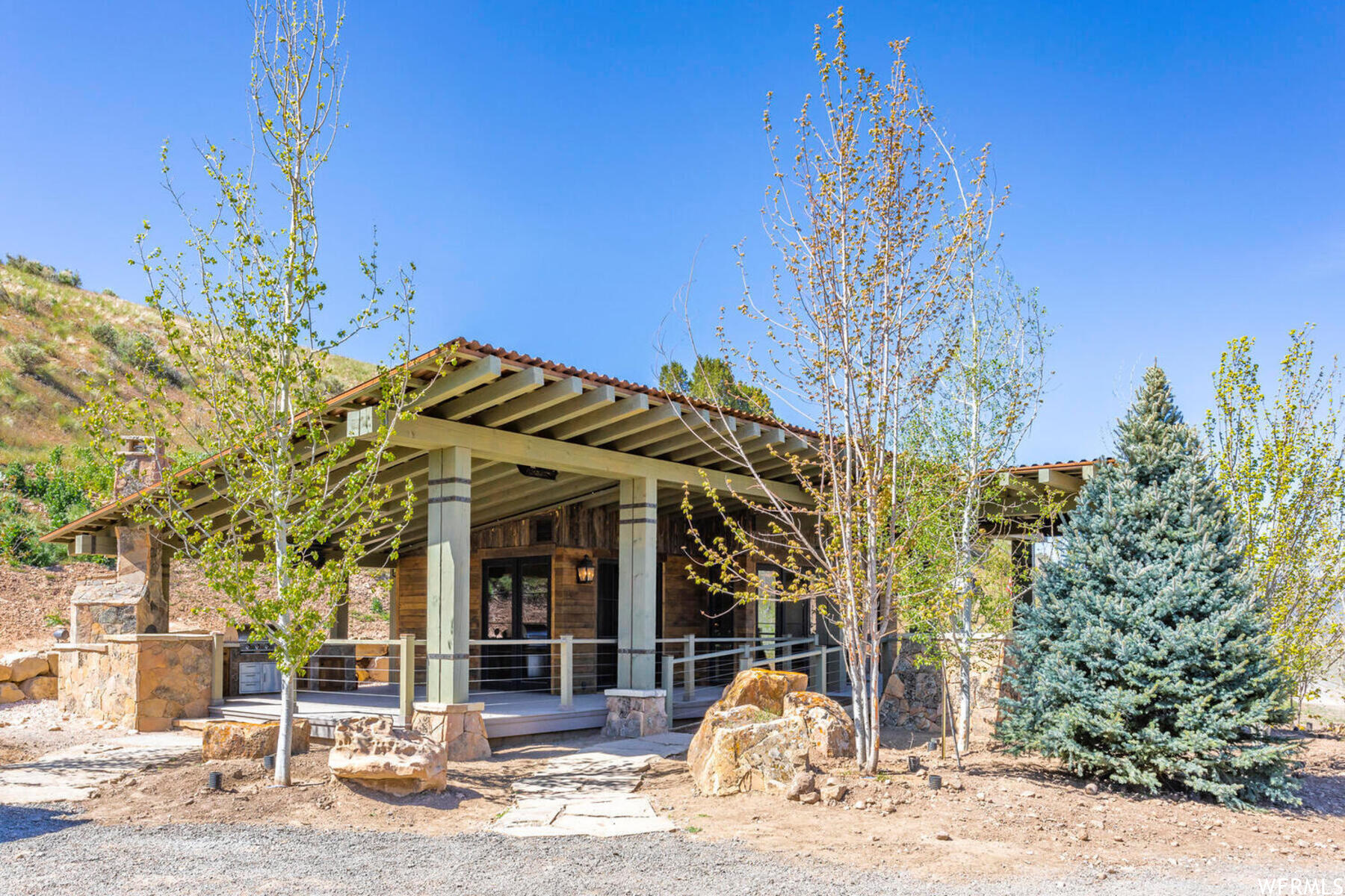 main property photo 50