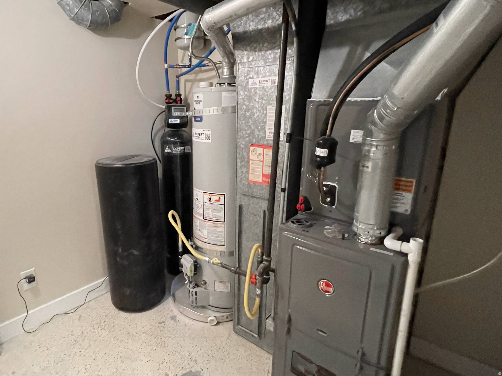 main property photo 25