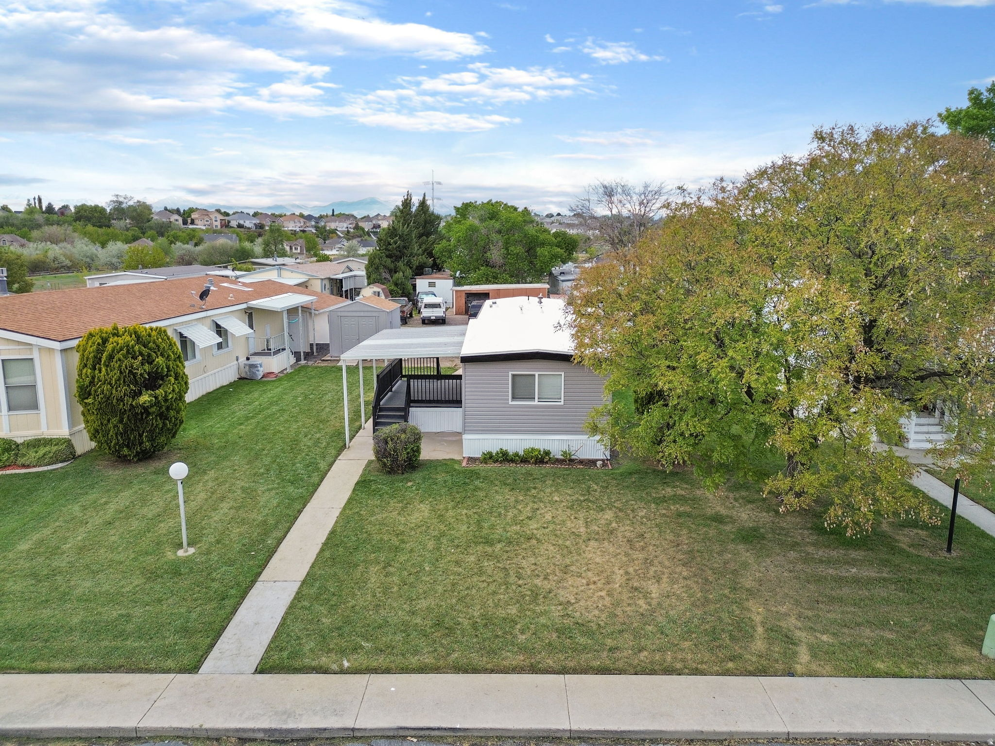main property photo 28