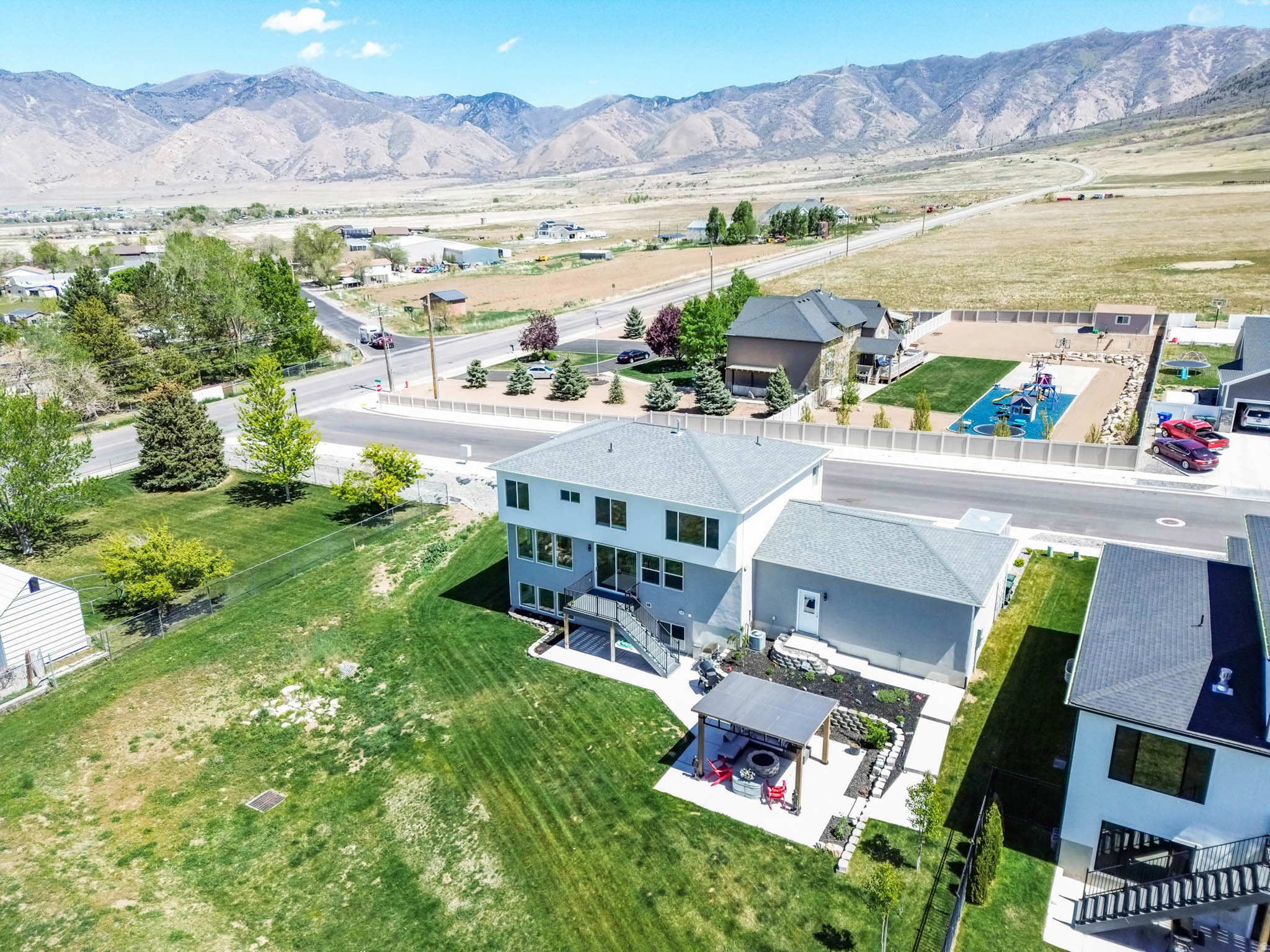 main property photo 54