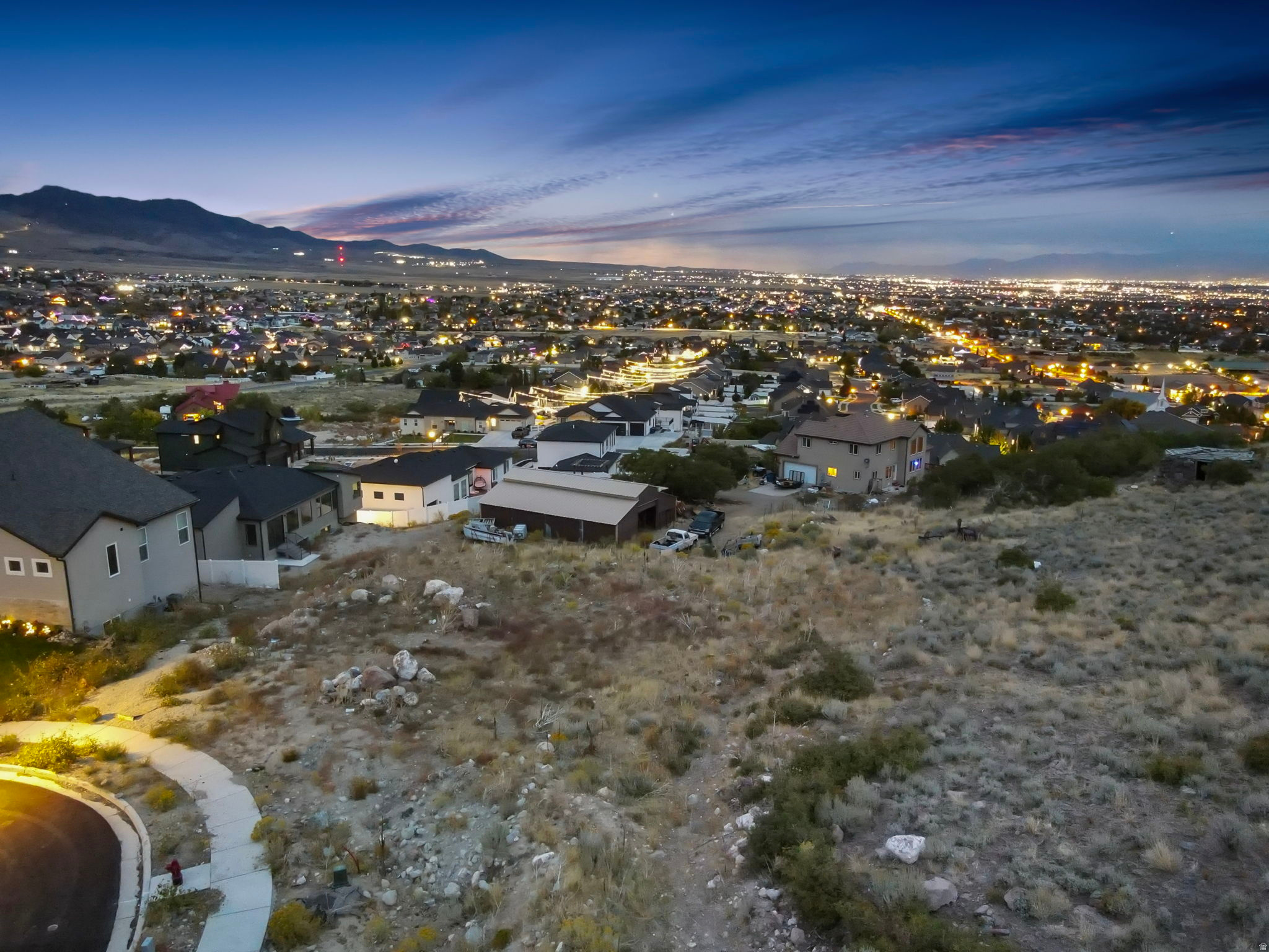 main property photo 25