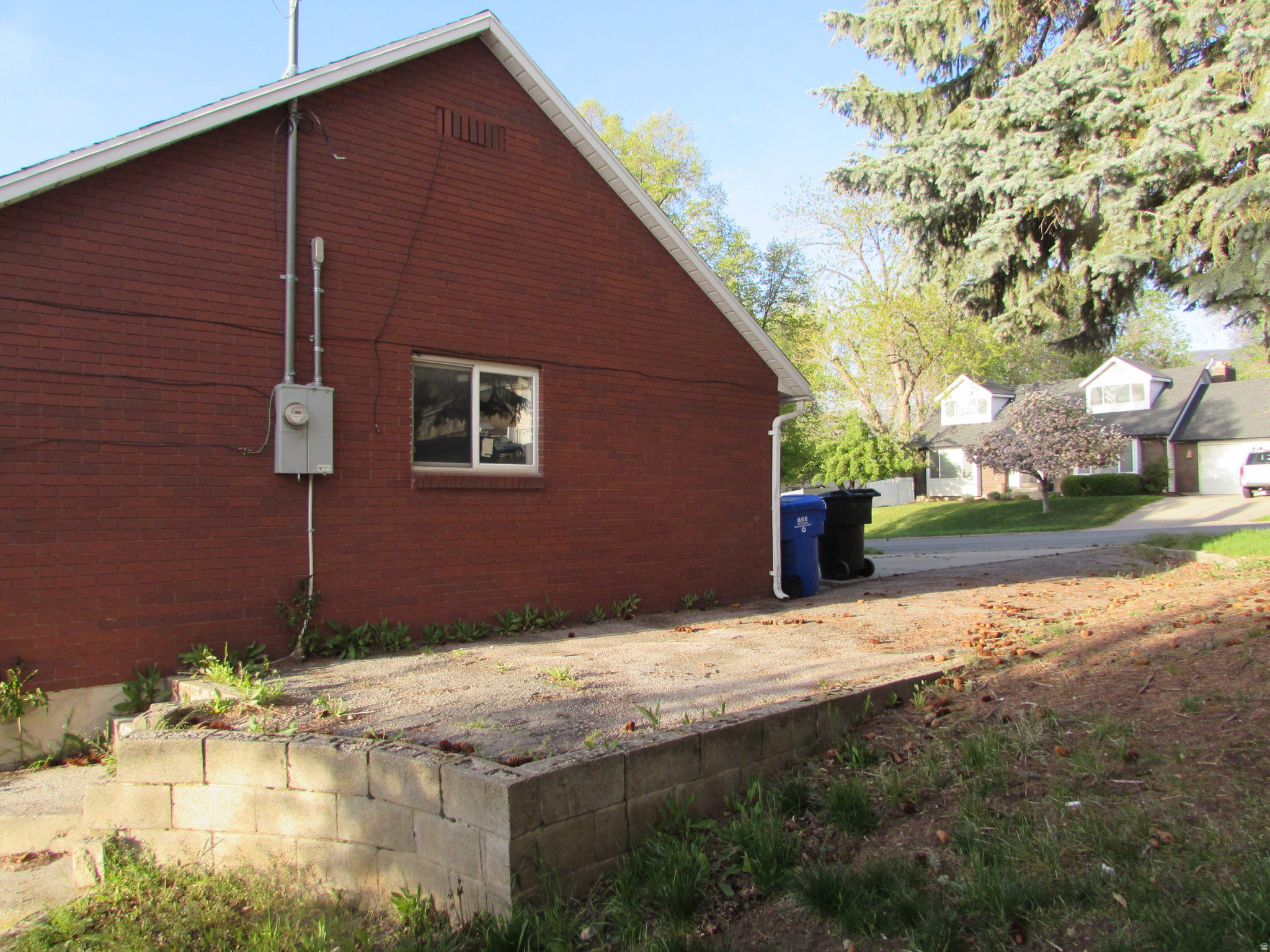 main property photo 20