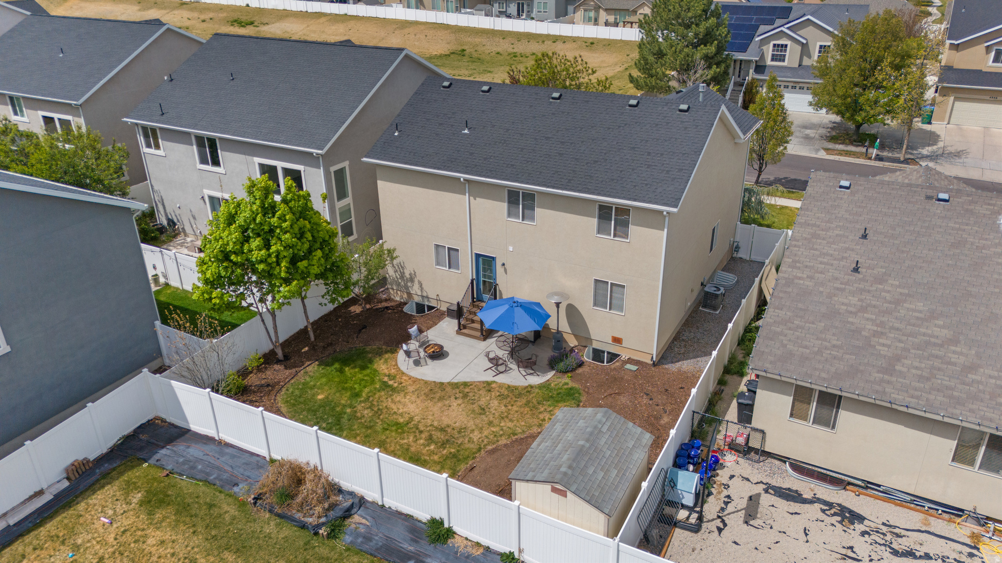 main property photo 28