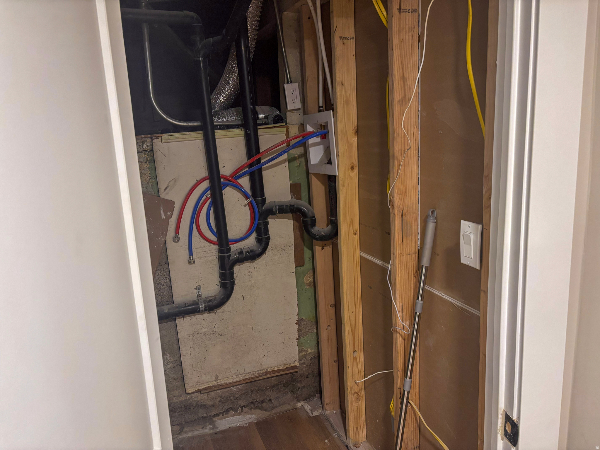 main property photo 32