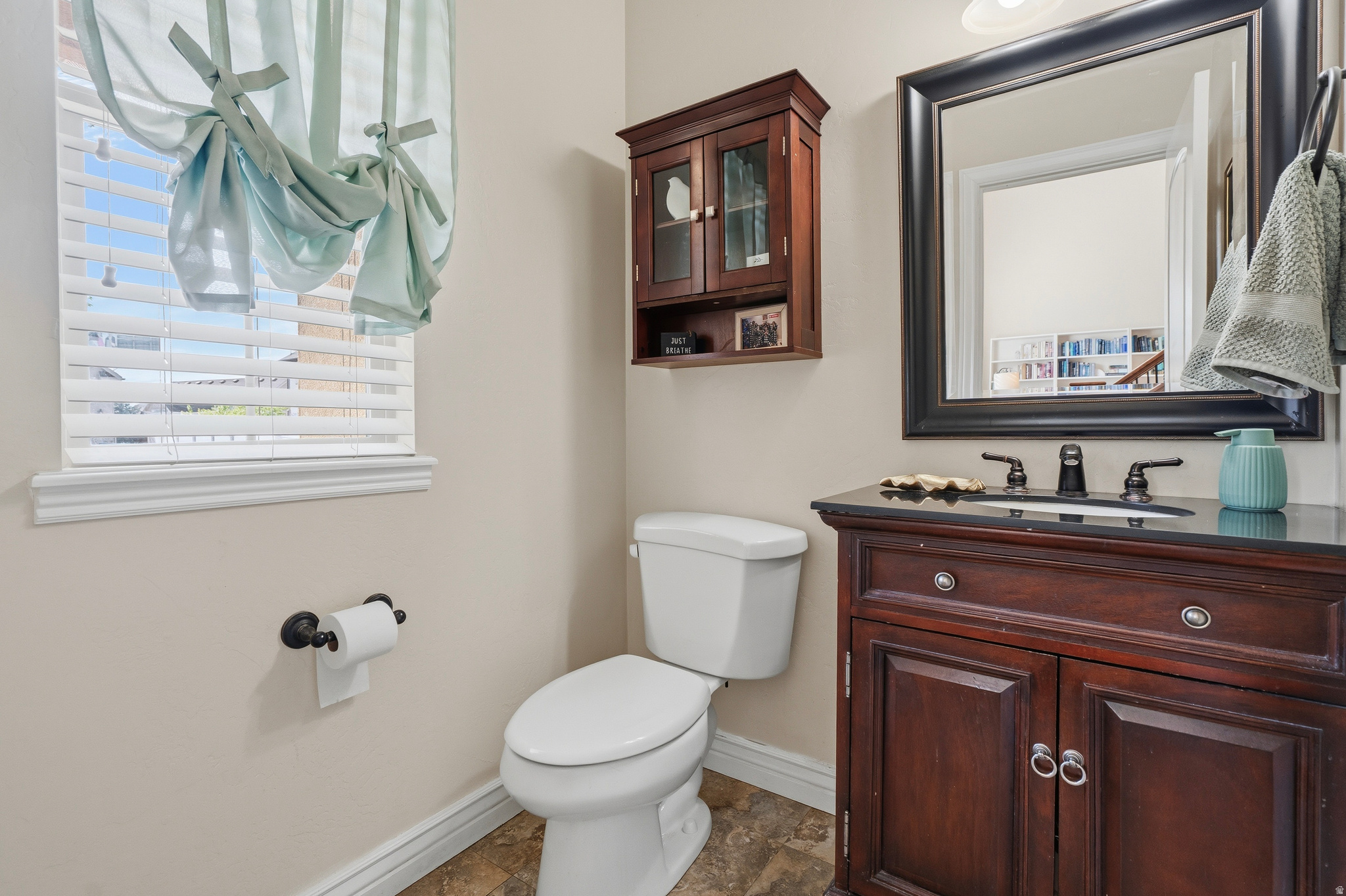 main property photo 11