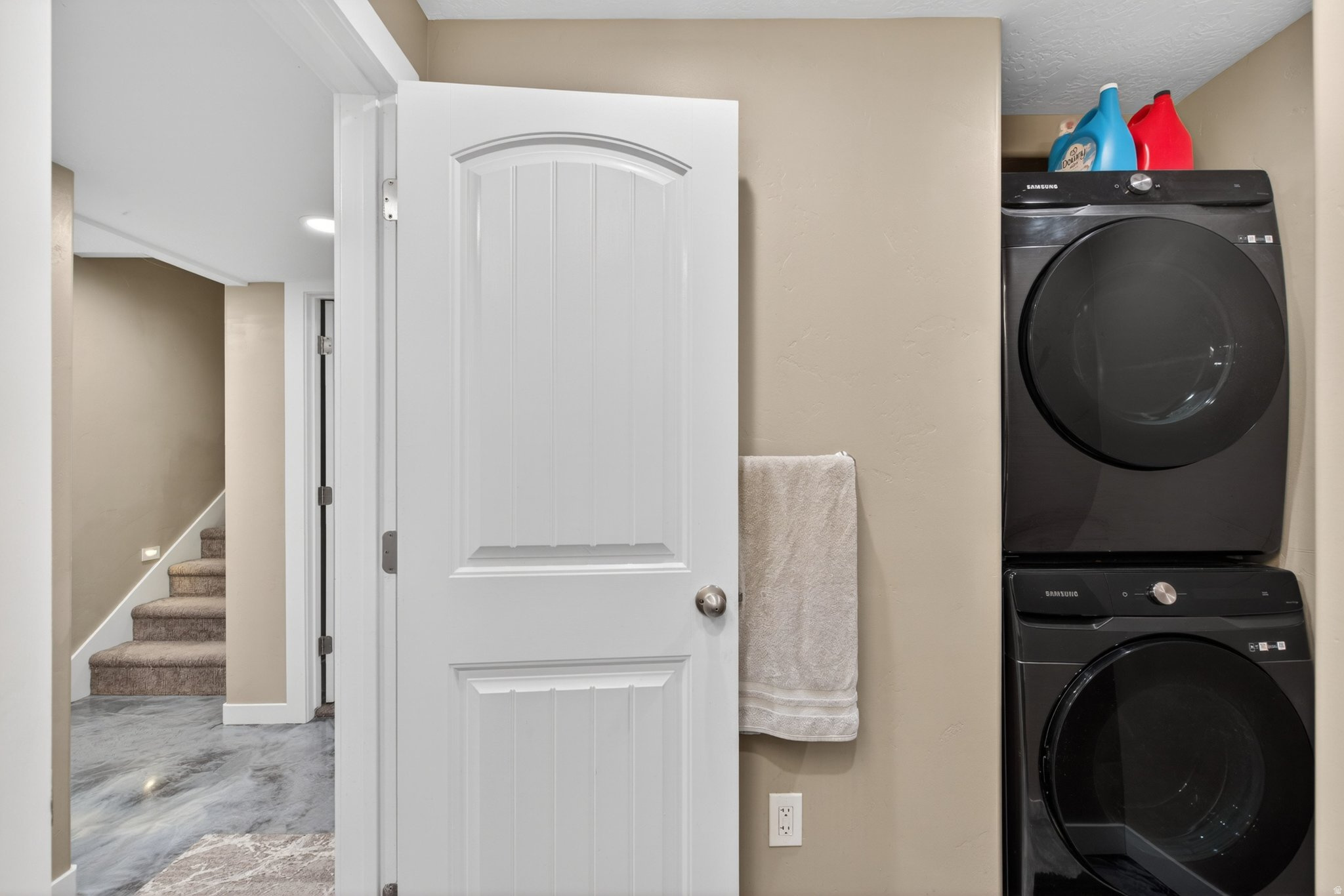 main property photo 50