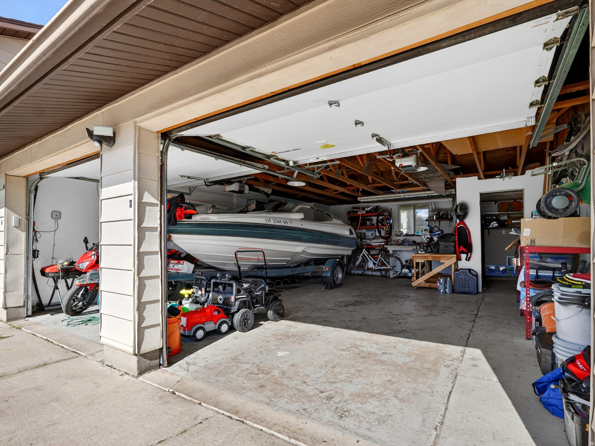 main property photo 35