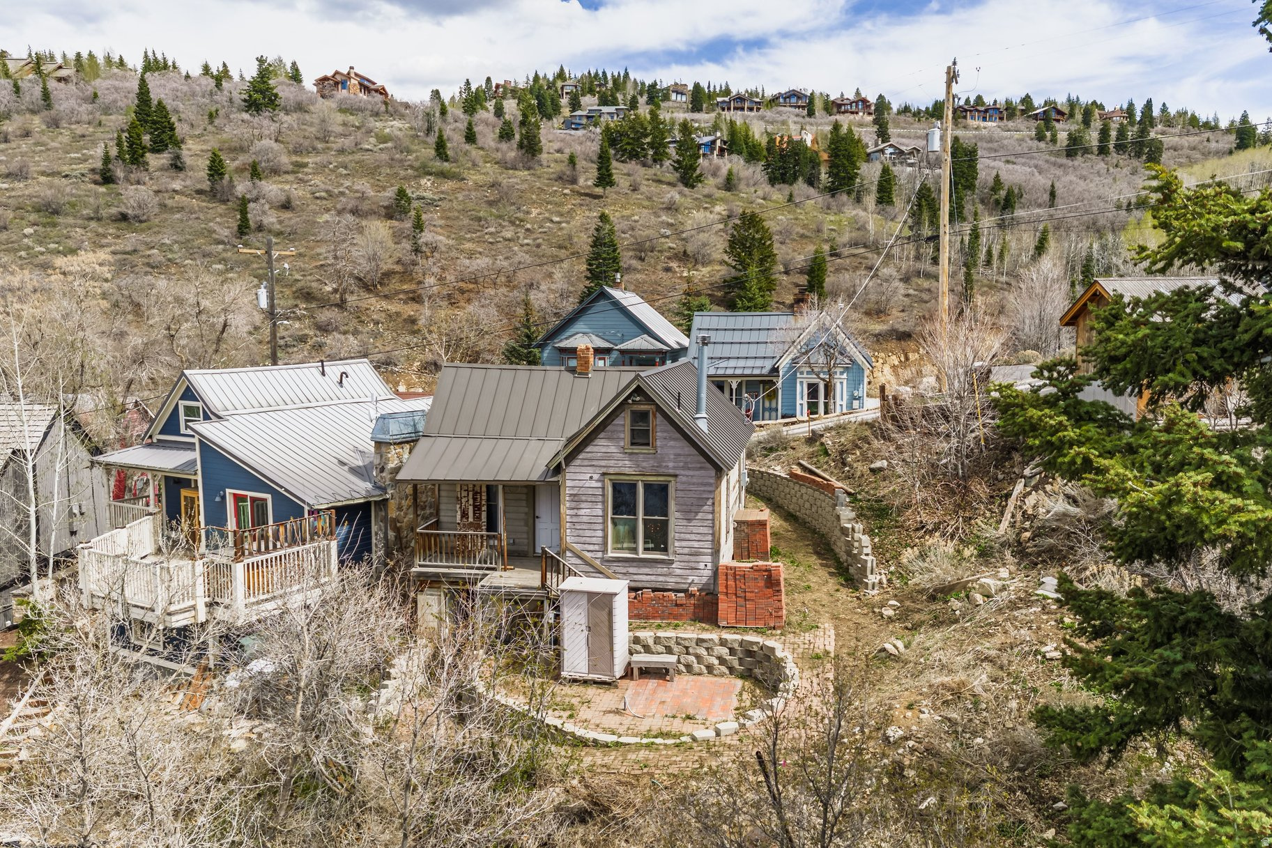 main property photo 34