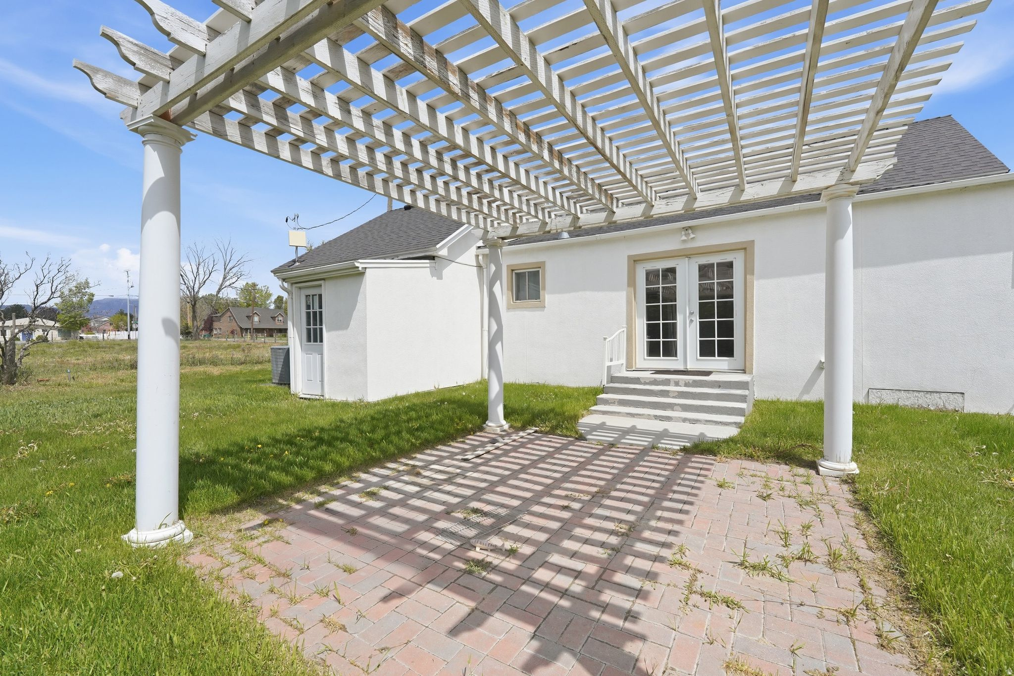 main property photo 19