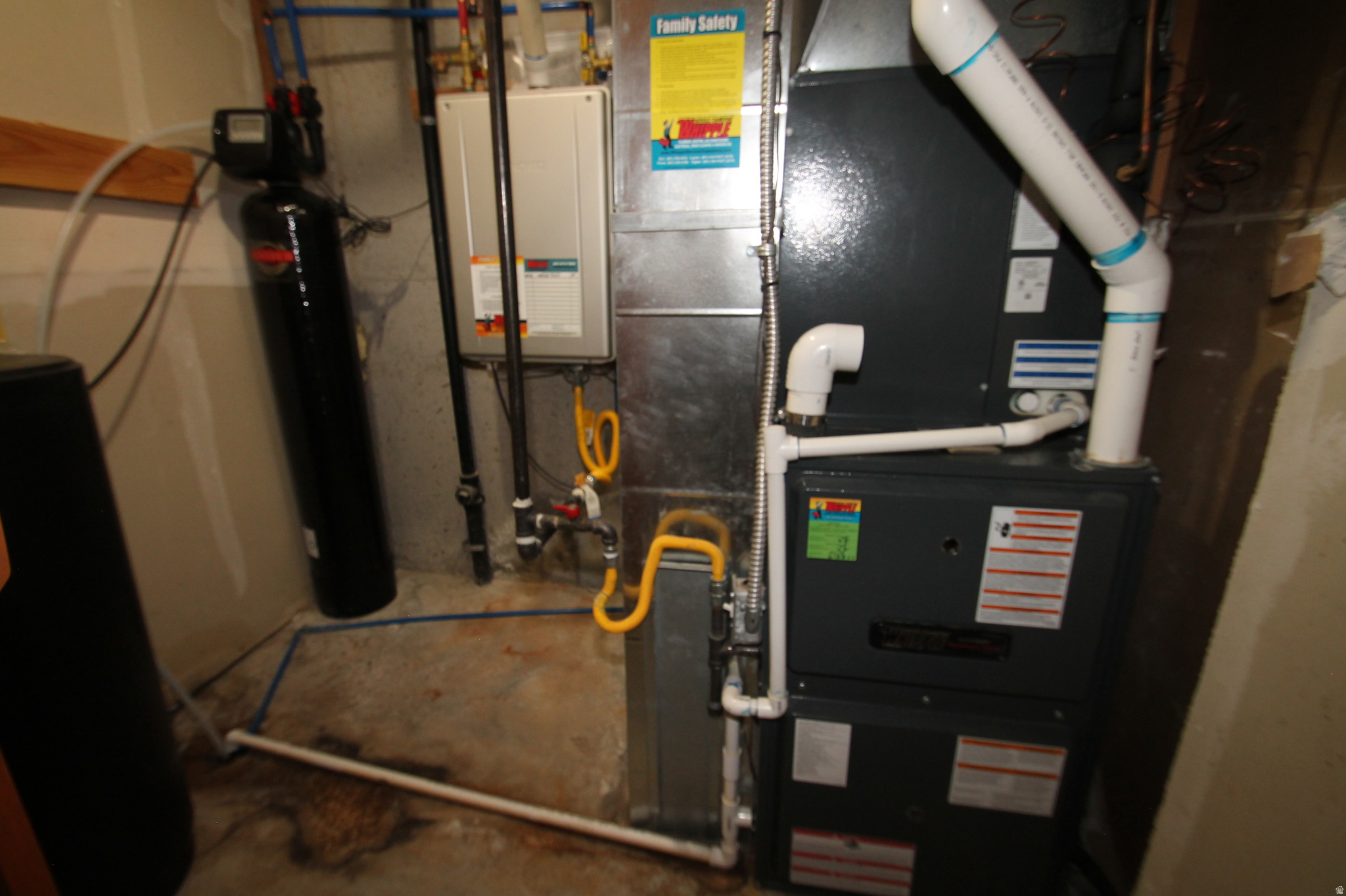 main property photo 40