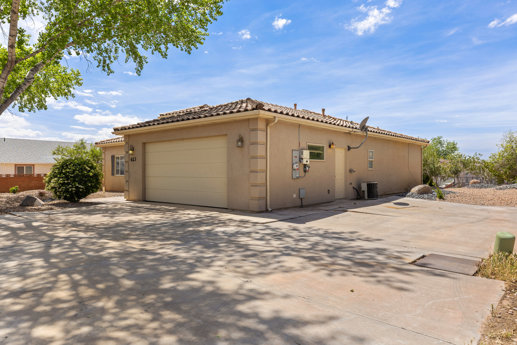 main property photo 23