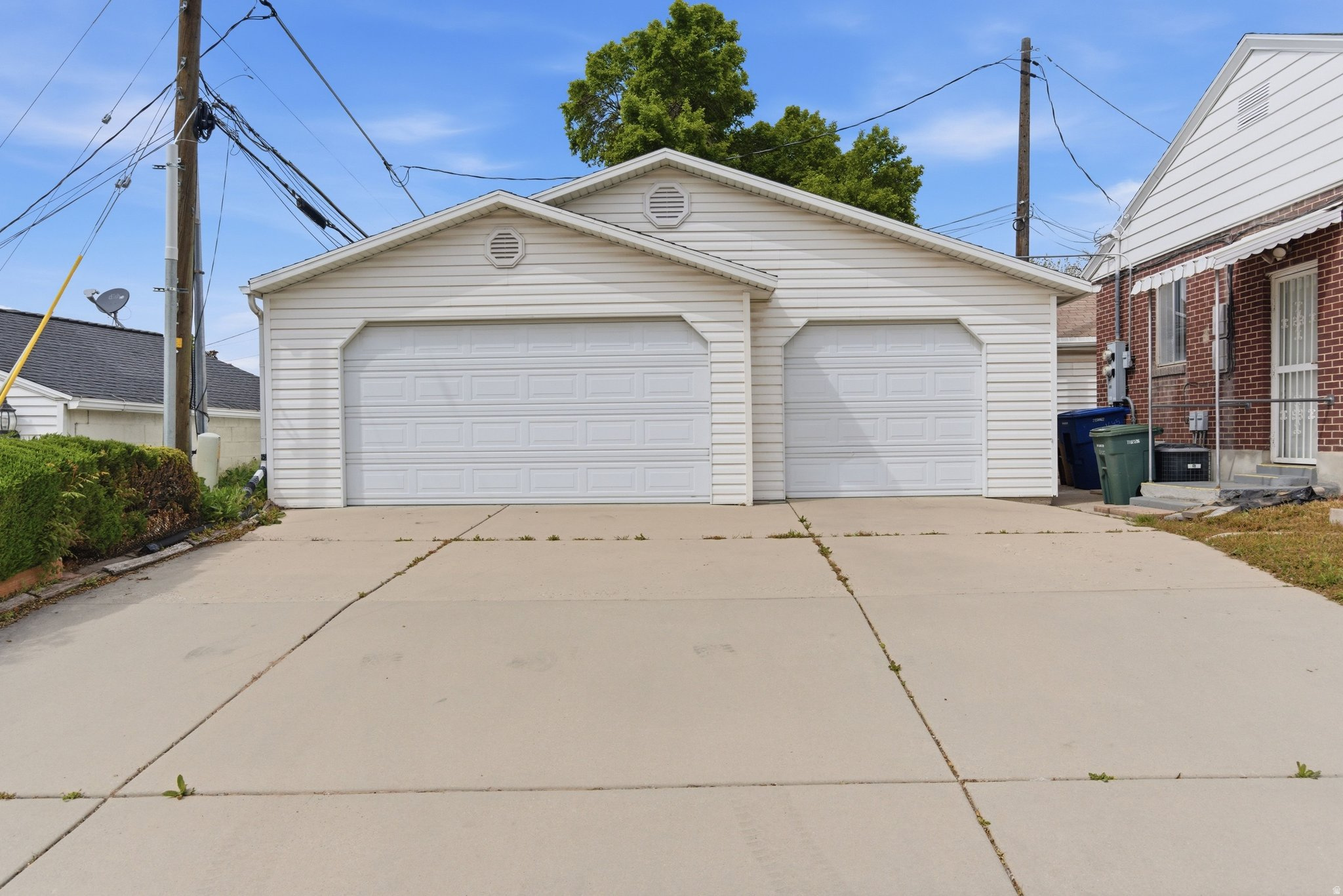 main property photo 63