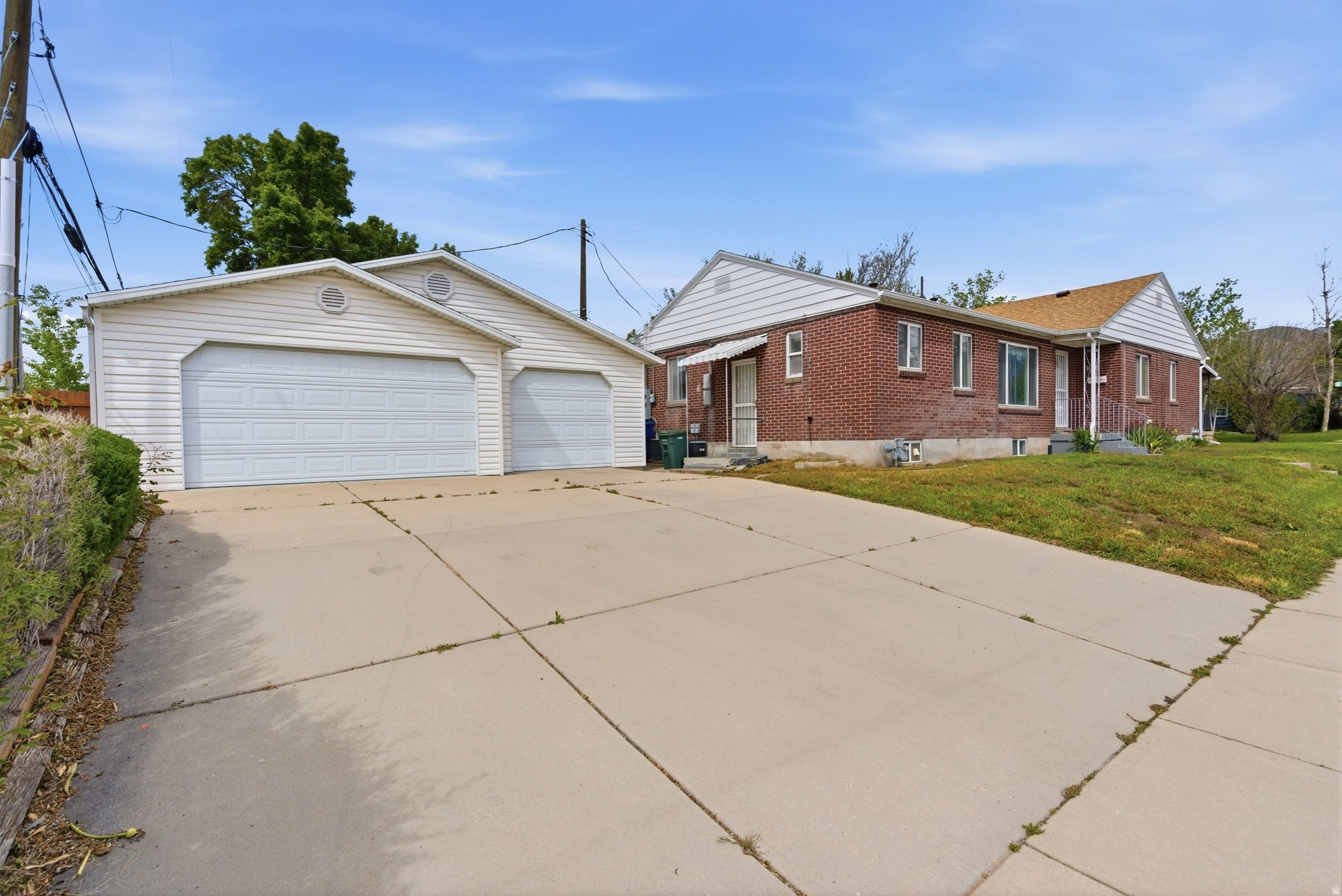 main property photo 64