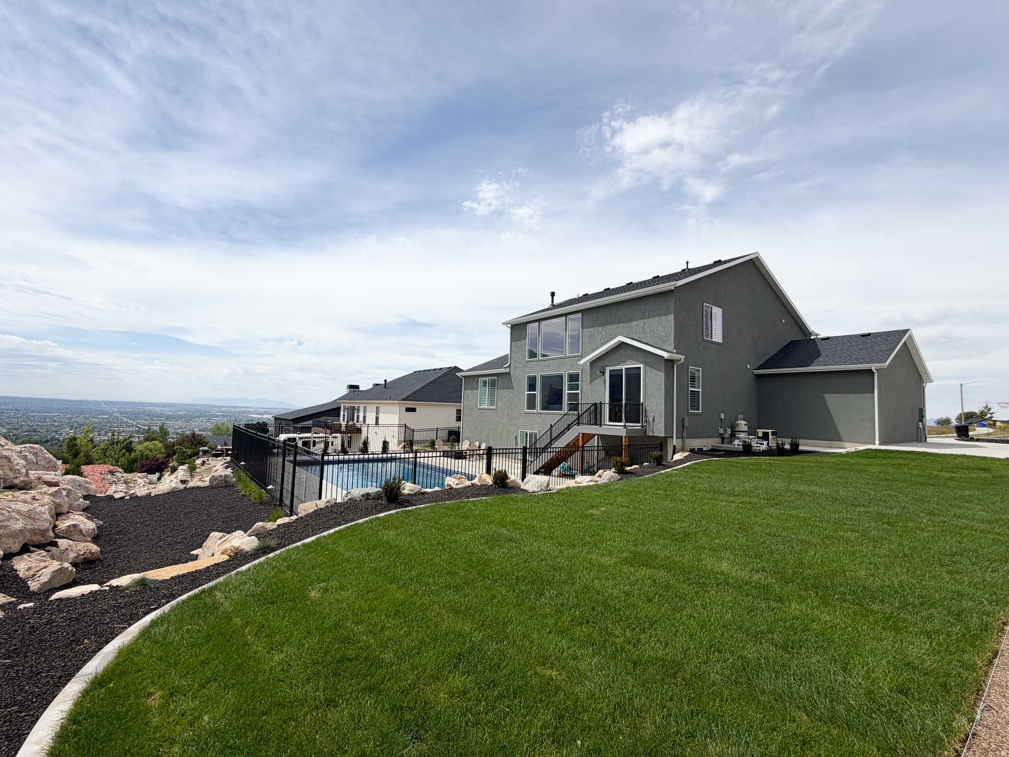 main property photo 61